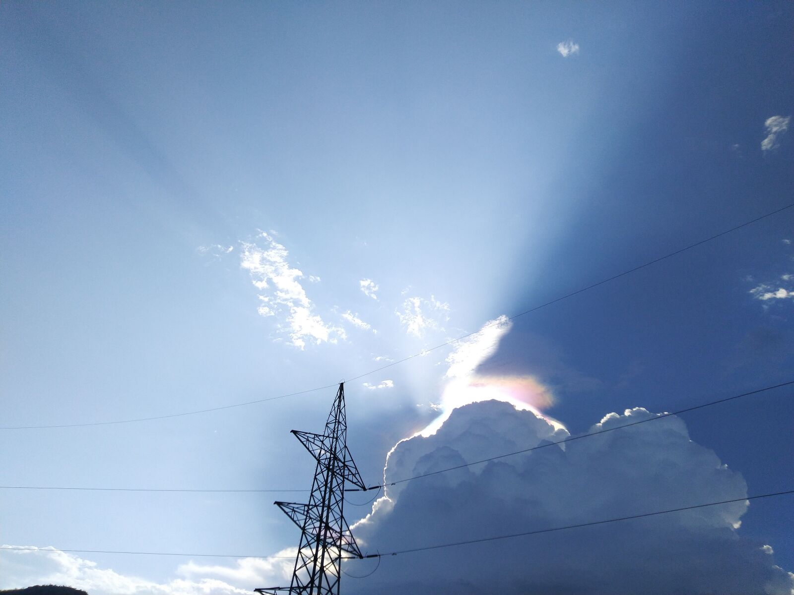 ASUS ZenFone Max Pro M1 (ZB602KL) (WW) / Max Pro M1 (ZB601KL) (IN) sample photo. Cloud, sky, sun photography