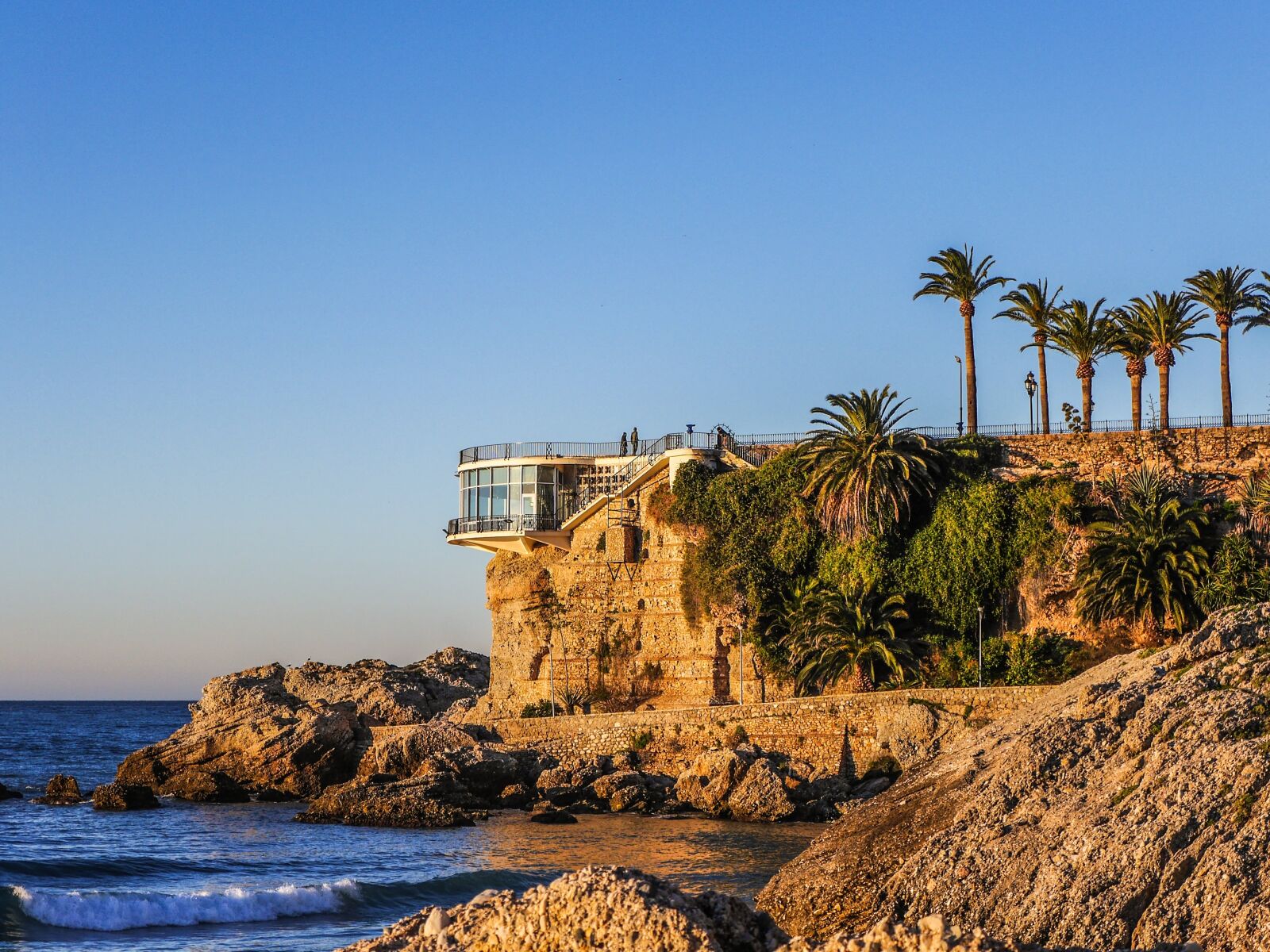 Panasonic Lumix DMC-GH3 sample photo. Nerja, balc n de photography