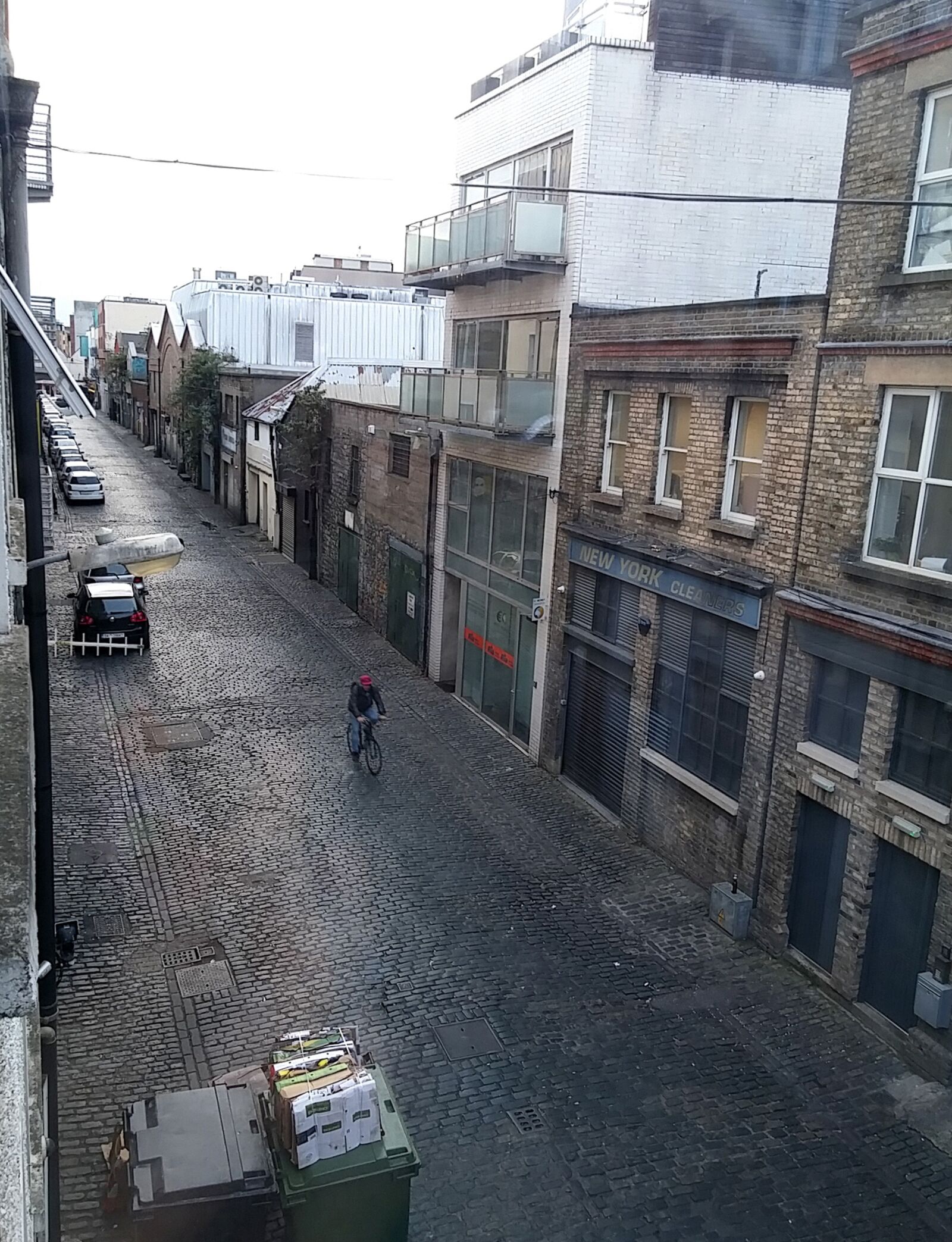 LG G3 CAT.6 sample photo. Ireland, dublin, alley photography