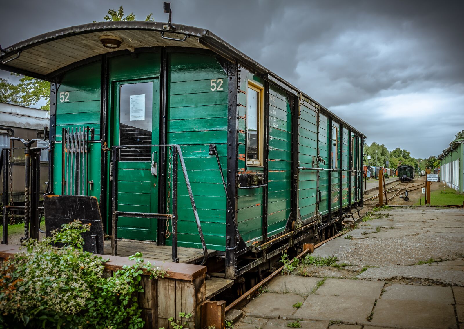 Sony a7 II sample photo. Railway carriages, wood, metal photography