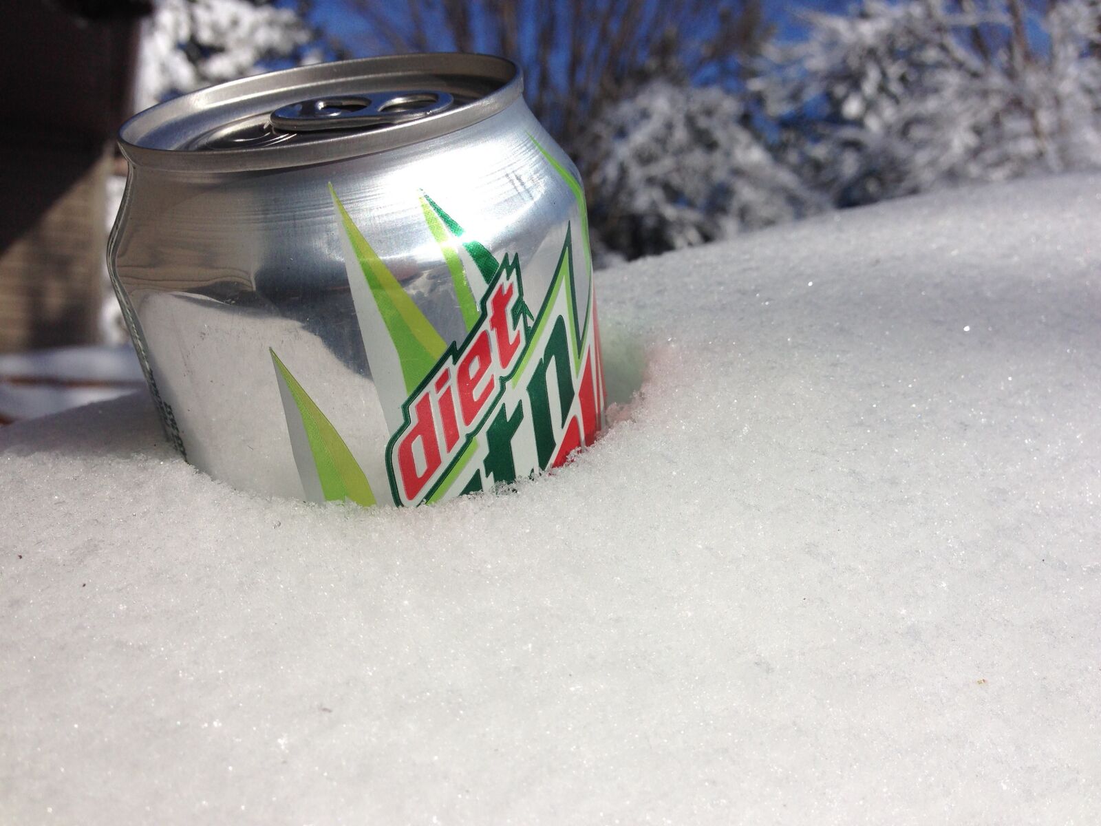 iPhone 5 back camera 4.12mm f/2.4 sample photo. Snow, mt, dew photography
