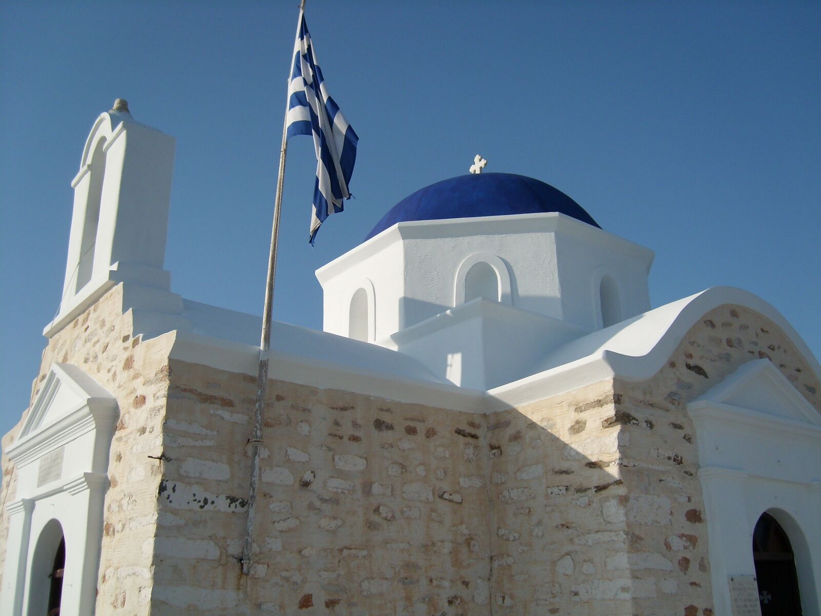 Samsung L700 sample photo. Greece, church, blue photography