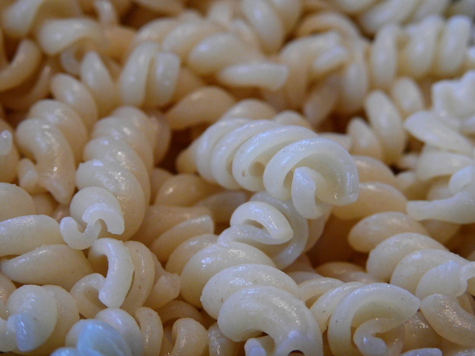 Nikon Coolpix P900 sample photo. Noodles, spiral pasta, pasta photography