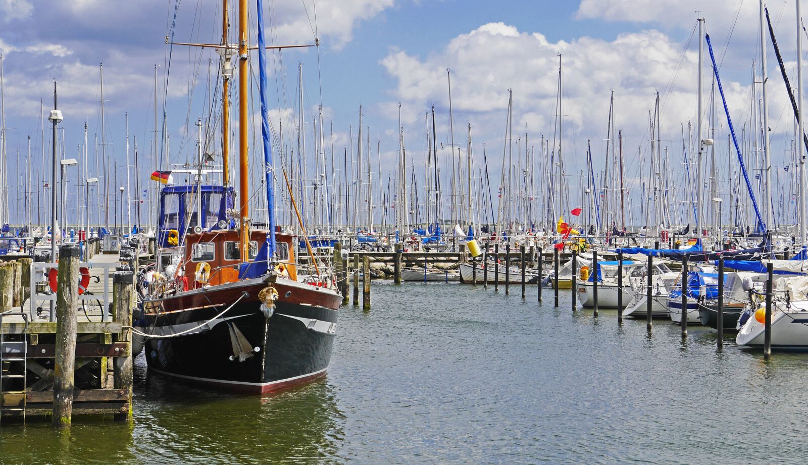 Panasonic Lumix DMC-GH3 sample photo. Baltic sea, marina, maasholm photography