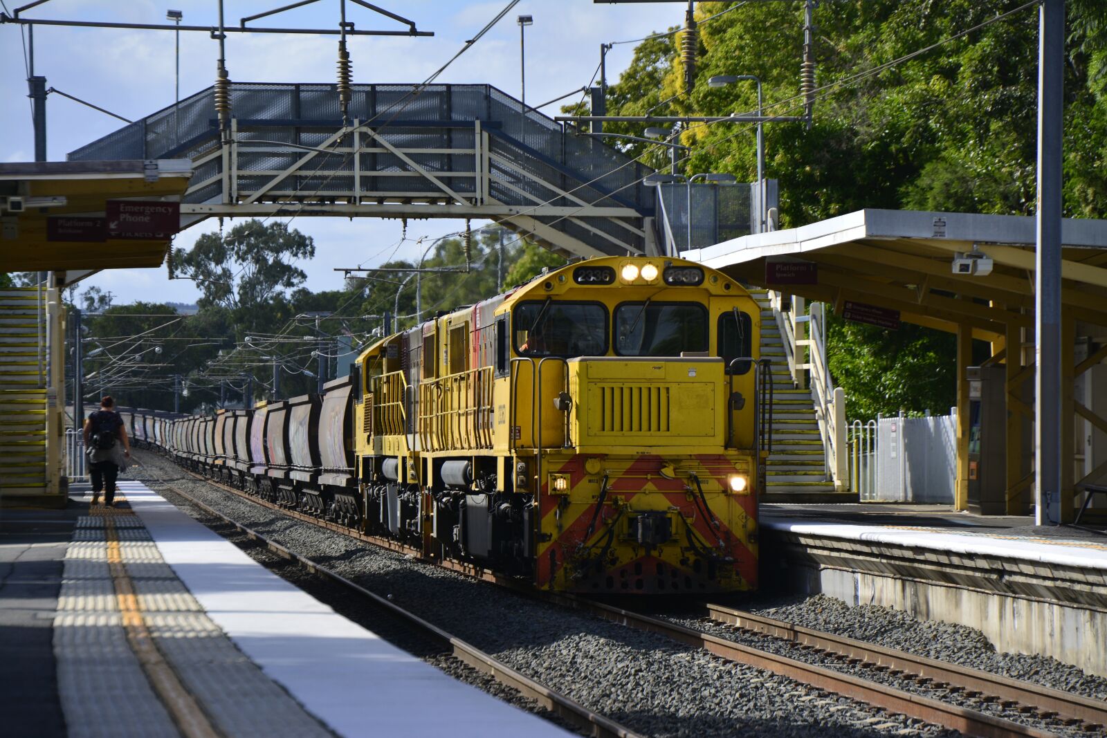 Nikon D5200 sample photo. Brisbane, ipswich, train photography