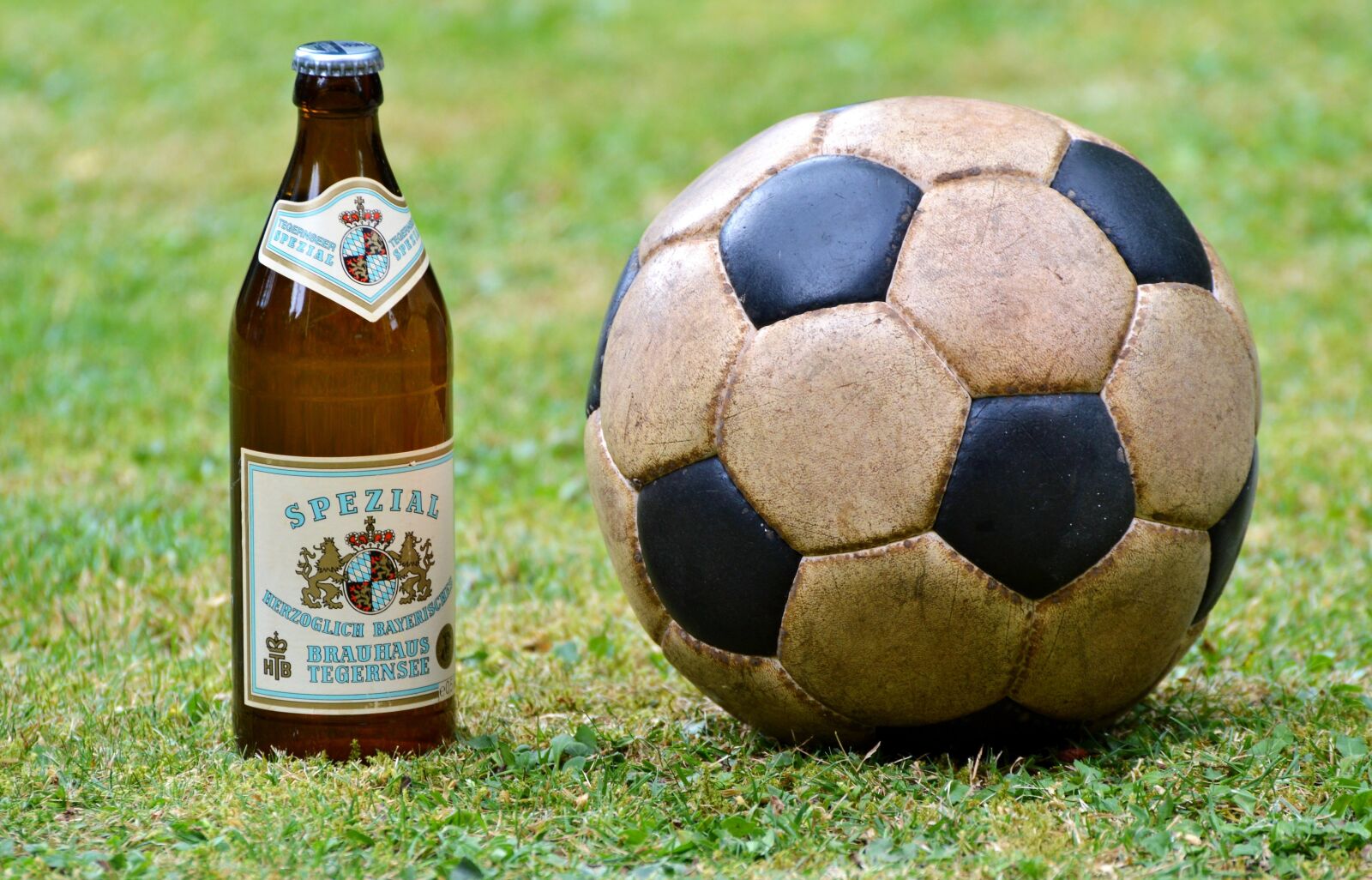 Nikon D3200 sample photo. Football, leather ball, ball photography