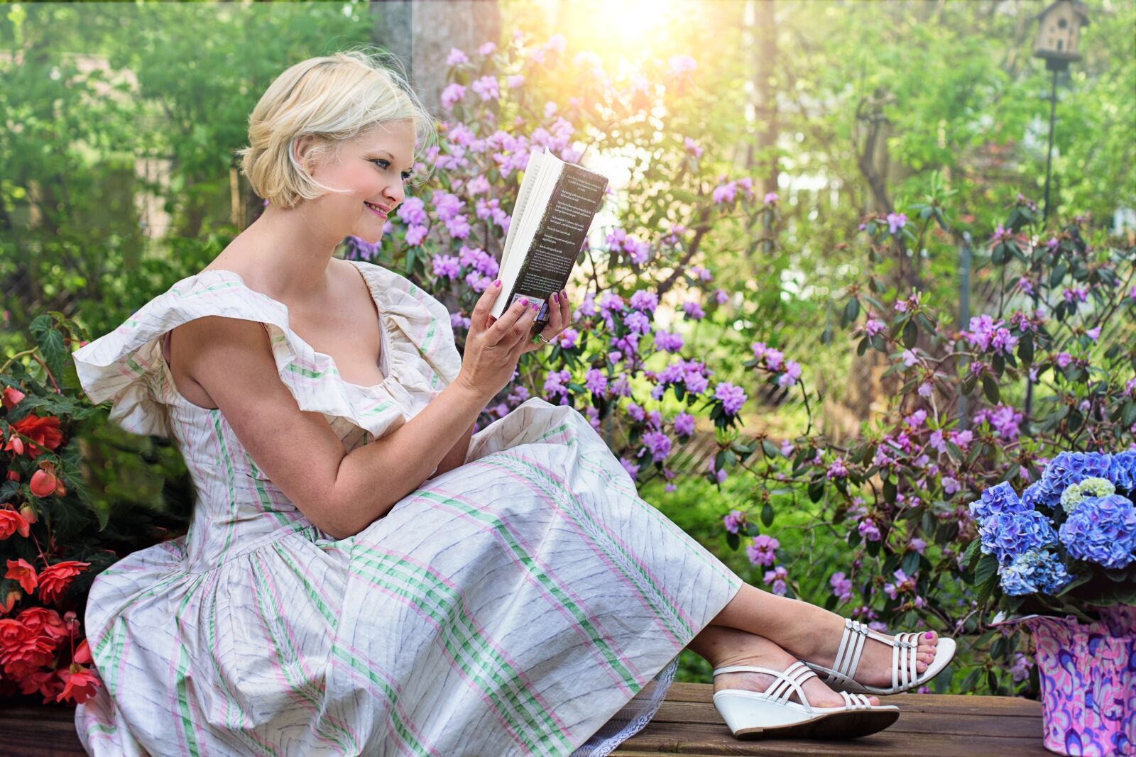 Canon EF 50mm F1.4 USM sample photo. Reading, woman, garden photography