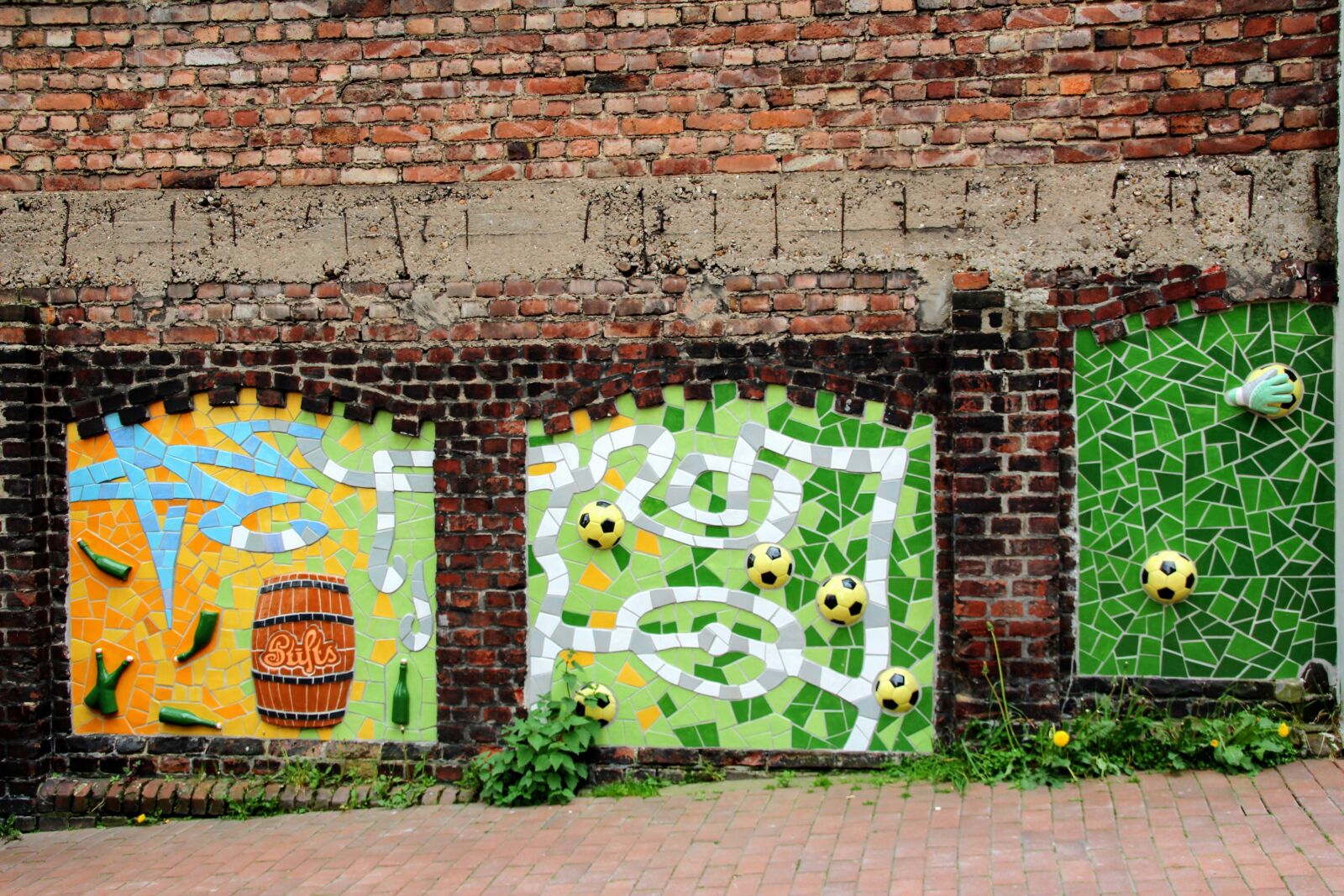 Canon EOS 600D (Rebel EOS T3i / EOS Kiss X5) sample photo. Tiles, colorful, wall photography