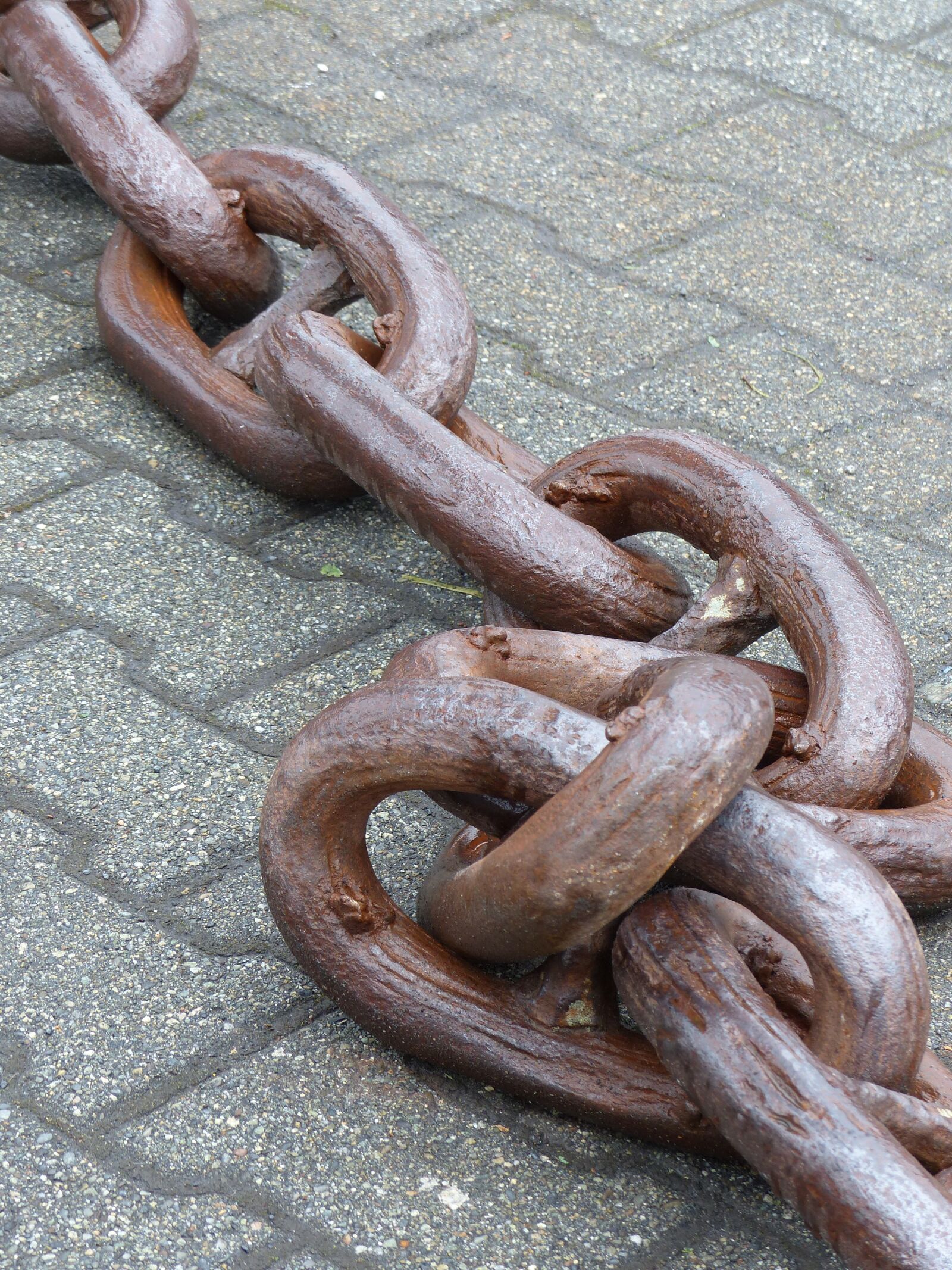 Panasonic Lumix DMC-FZ200 sample photo. Anchor, chain, metal photography