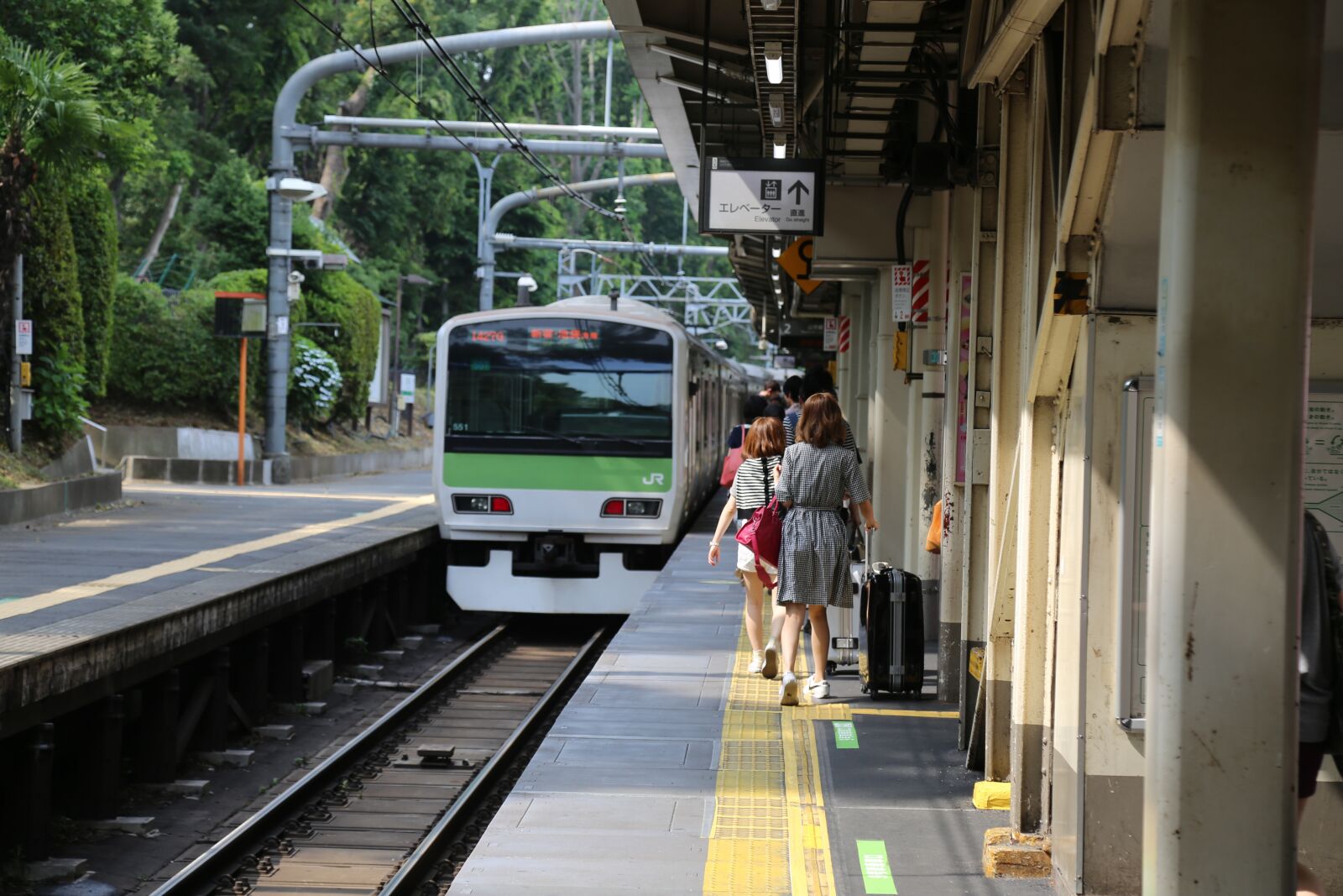Canon EOS 6D + Canon EF 24-105mm F4L IS USM sample photo. Railroad, journey, roma termini photography