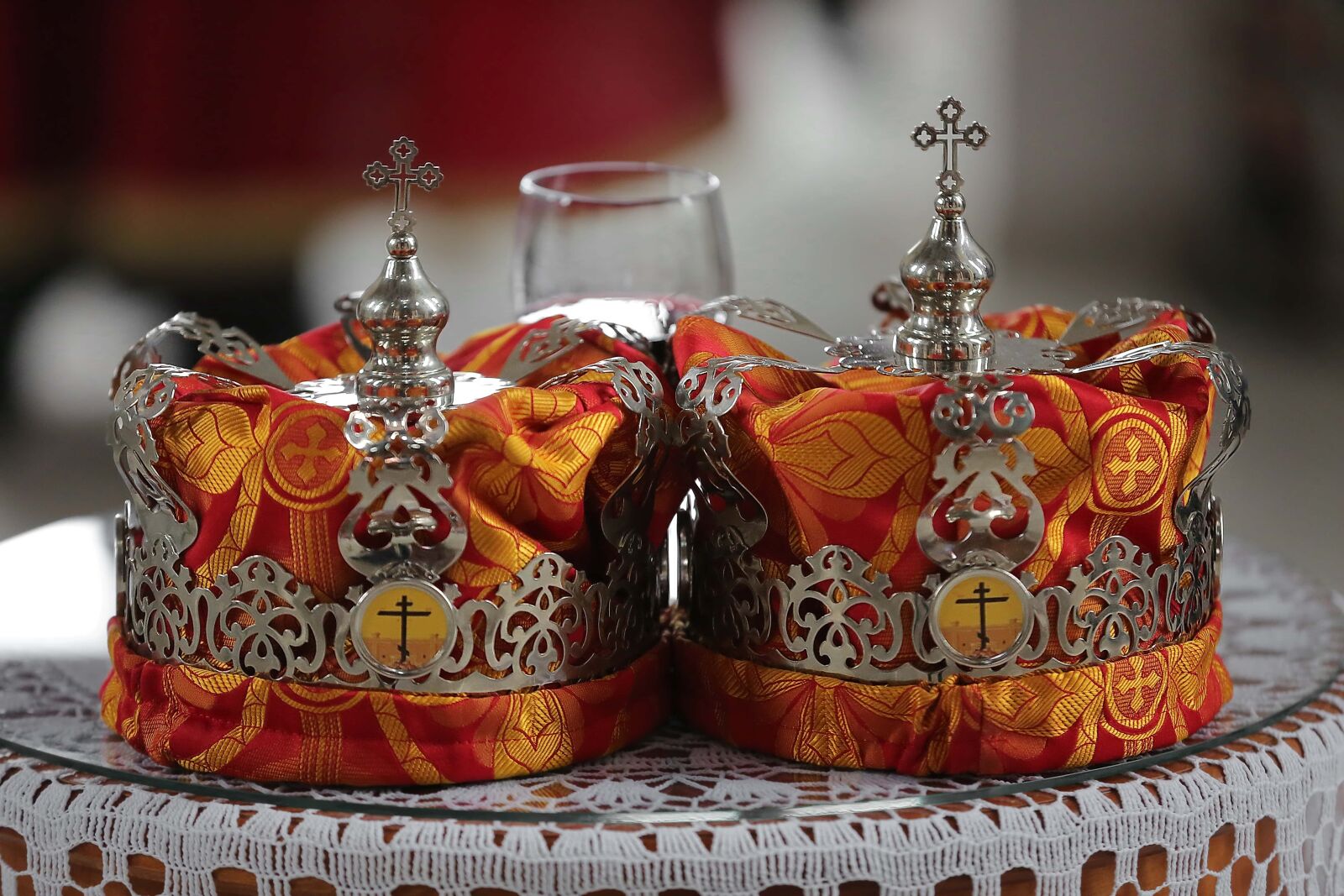 Canon EF 70-200mm F2.8L IS II USM sample photo. Crown, king, queen, coronation photography