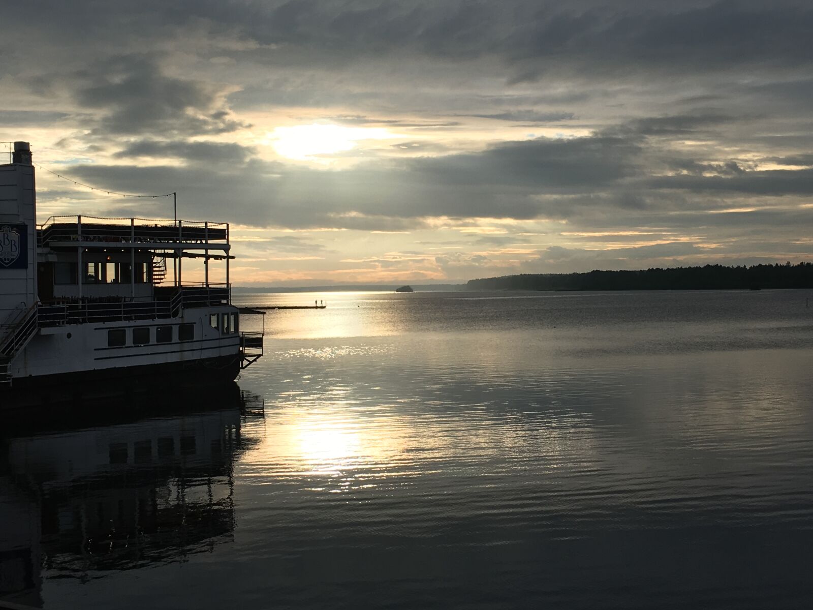 Apple iPhone 6s sample photo. Water, sweden, sunset photography