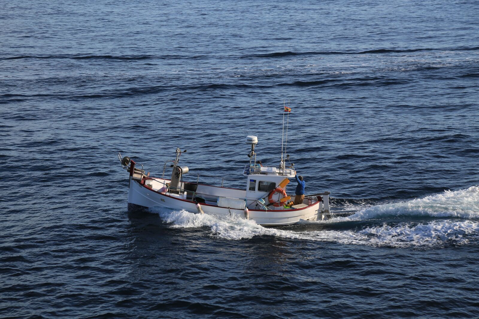 Canon EF 24-105mm F4L IS USM sample photo. Sea, fishing boat, fishing photography