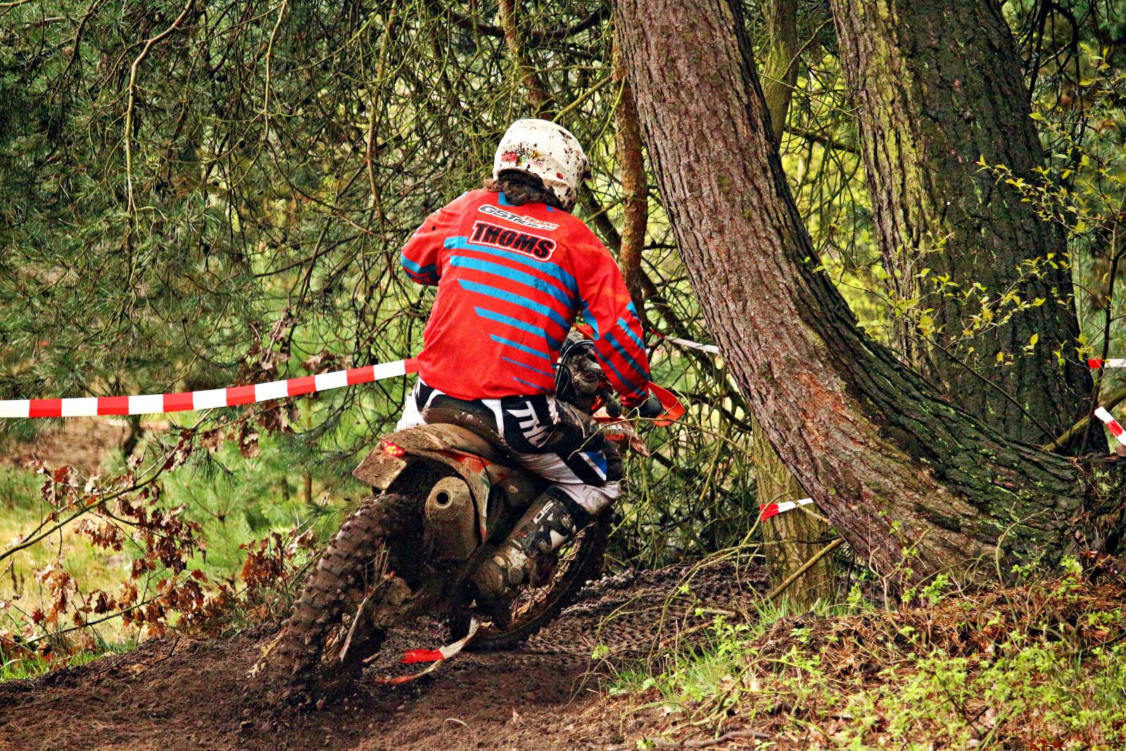 Canon EOS 100D (EOS Rebel SL1 / EOS Kiss X7) sample photo. Motorcycle, enduro, cross photography