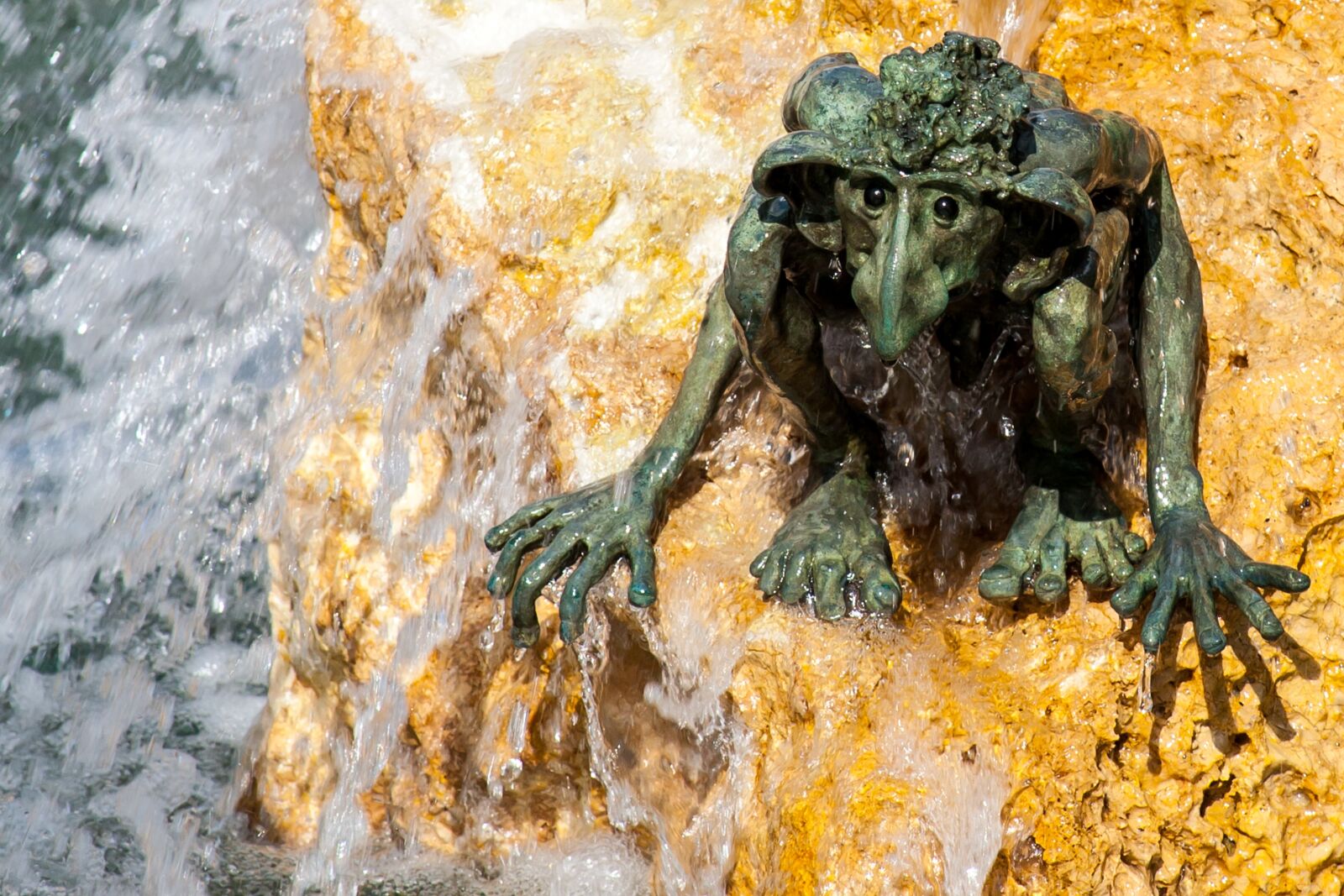 Canon EOS 5D + Canon EF 28-135mm F3.5-5.6 IS USM sample photo. Troll, water, sculpture photography