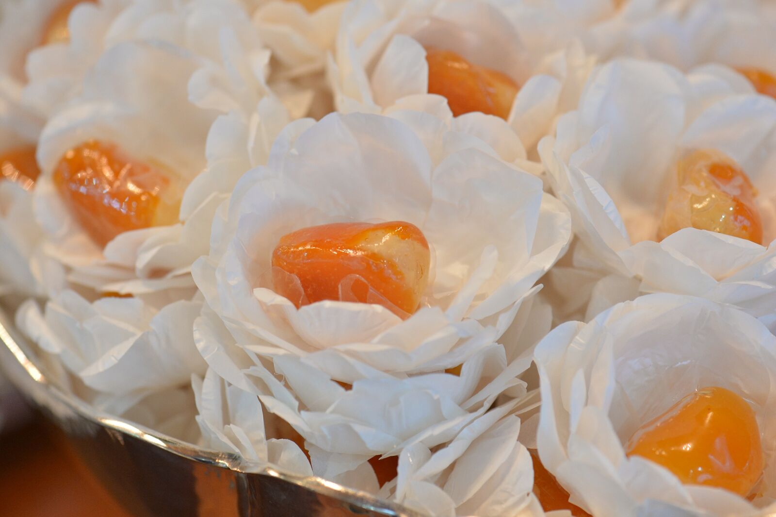 Nikon D4 sample photo. Candy, marriage, table photography