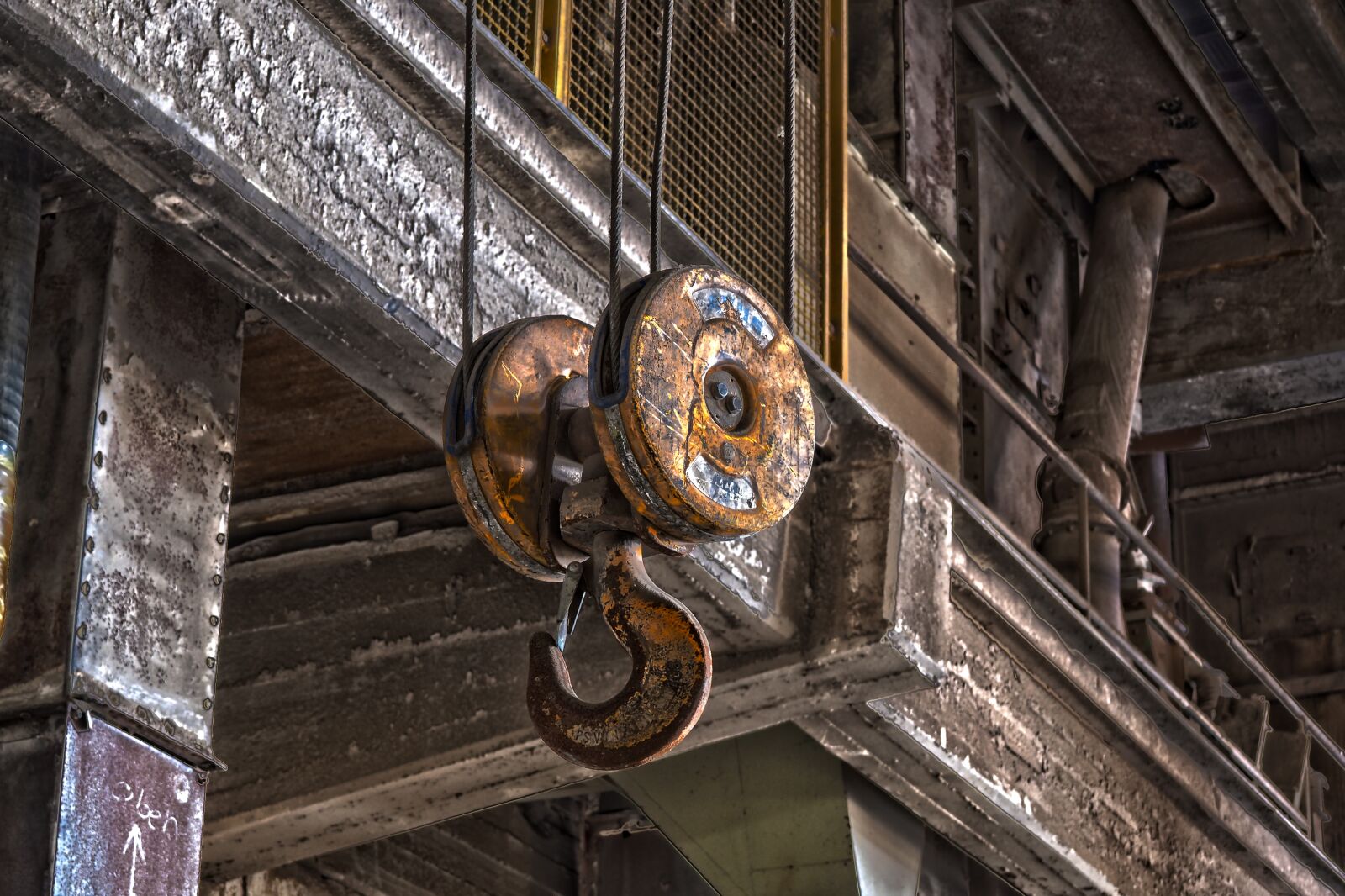 Olympus OM-D E-M10 sample photo. Lost places, factory, pforphoto photography