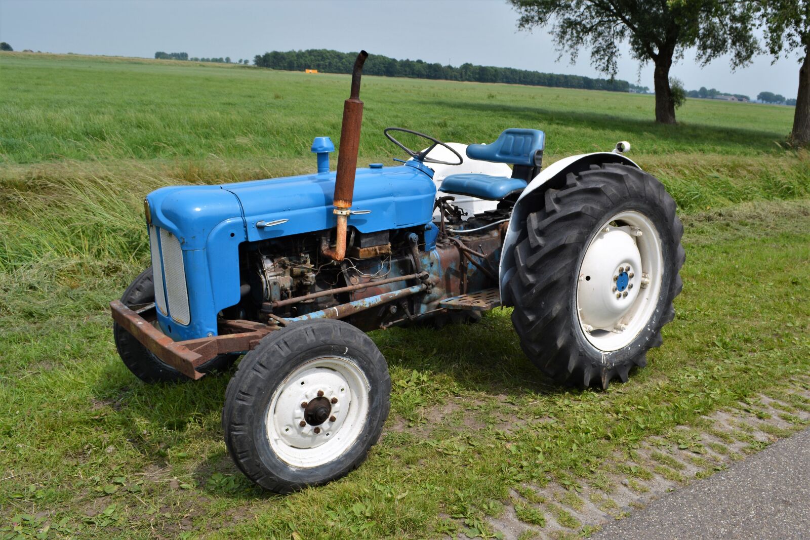 Nikon D5200 sample photo. Agriculture, vehicle, machine photography