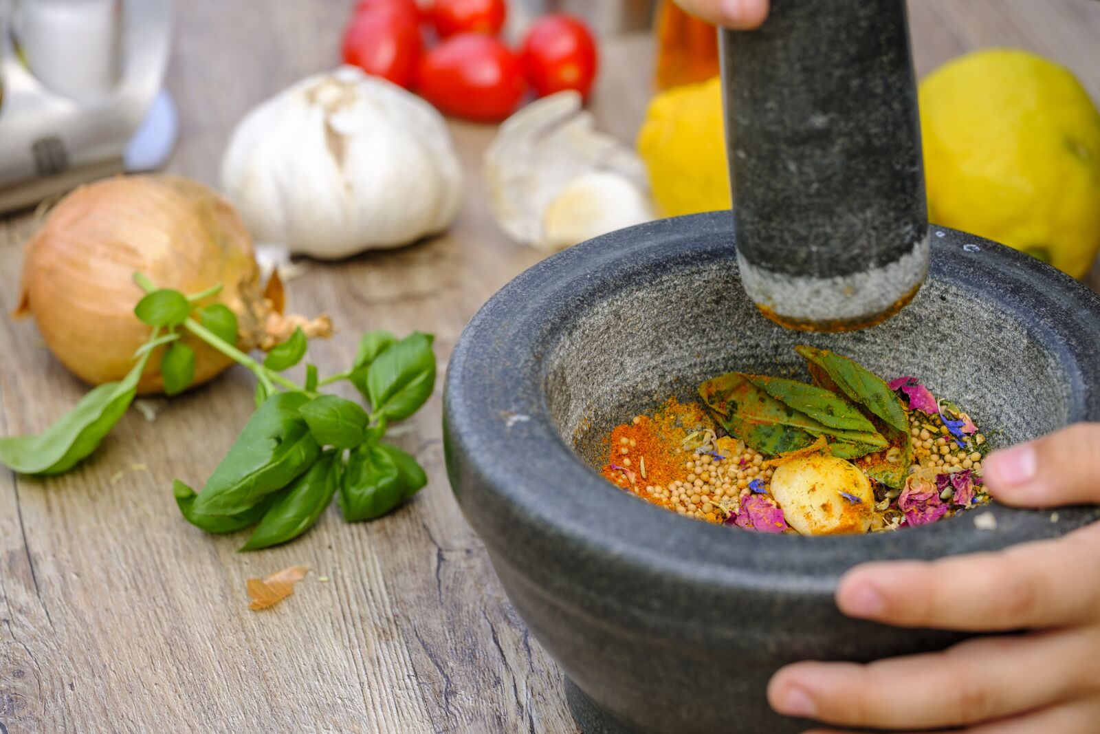 Fujifilm X-T2 + Fujifilm XF 80mm F2.8 R LM OIS WR Macro sample photo. Mortar, spices, spice mix photography
