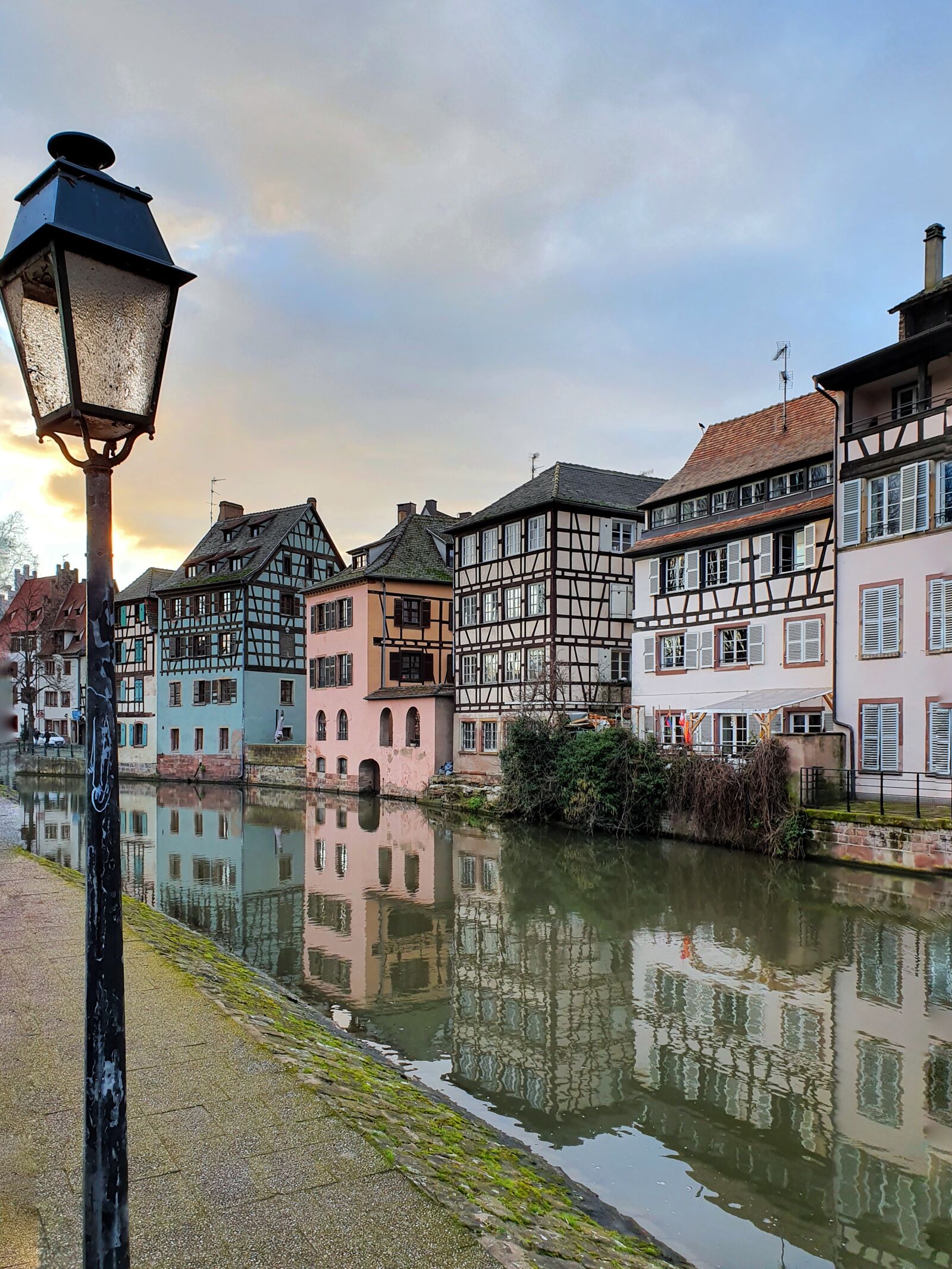 Samsung Galaxy S10+ sample photo. Travel, city, strasbourg photography