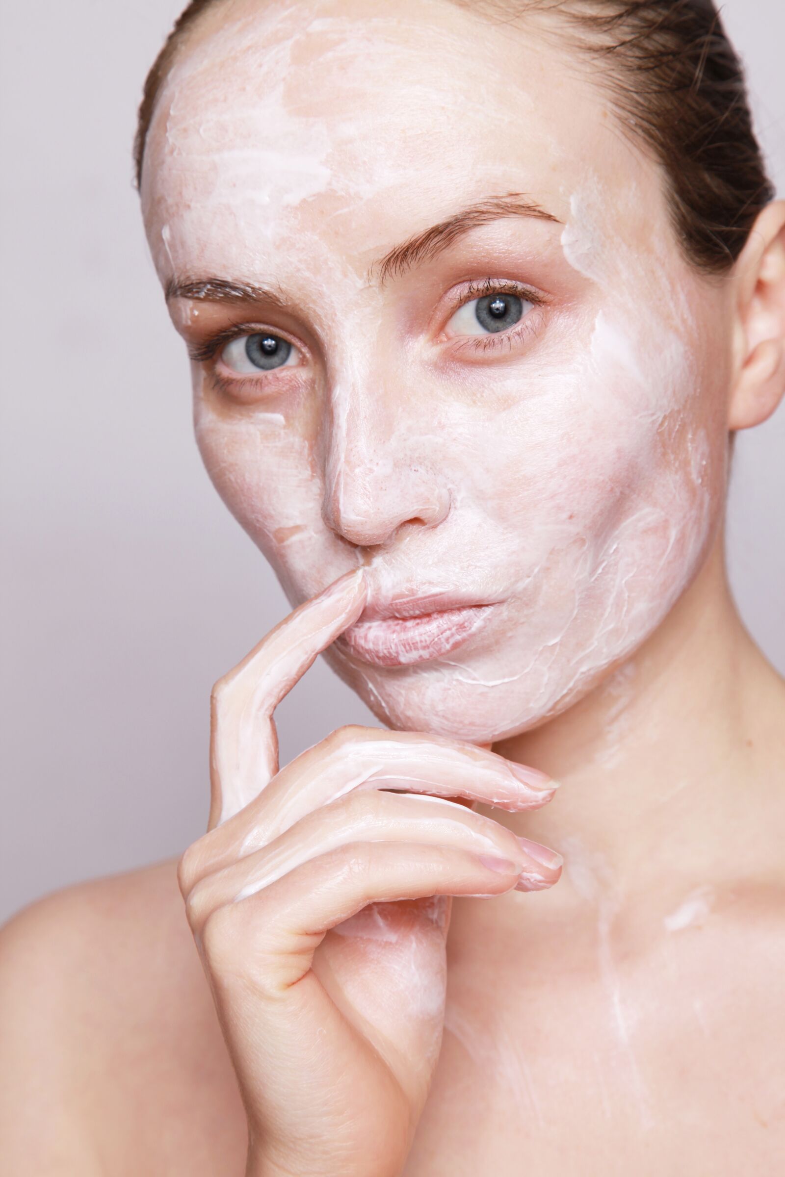 Canon EOS 5D Mark II sample photo. Woman, cream, beauty photography