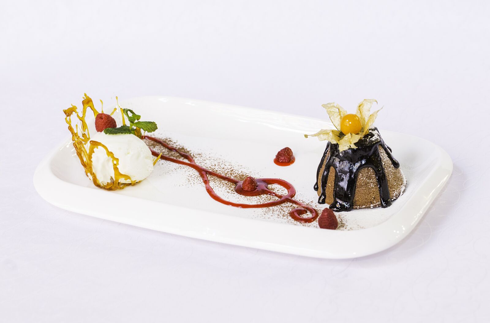 Canon EF 100mm F2.8L Macro IS USM sample photo. Food, plate photography