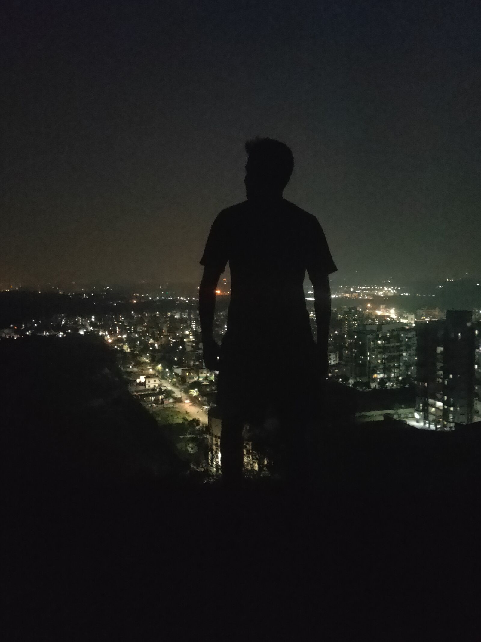 Realme 3 PRO sample photo. Night, city lights, city photography