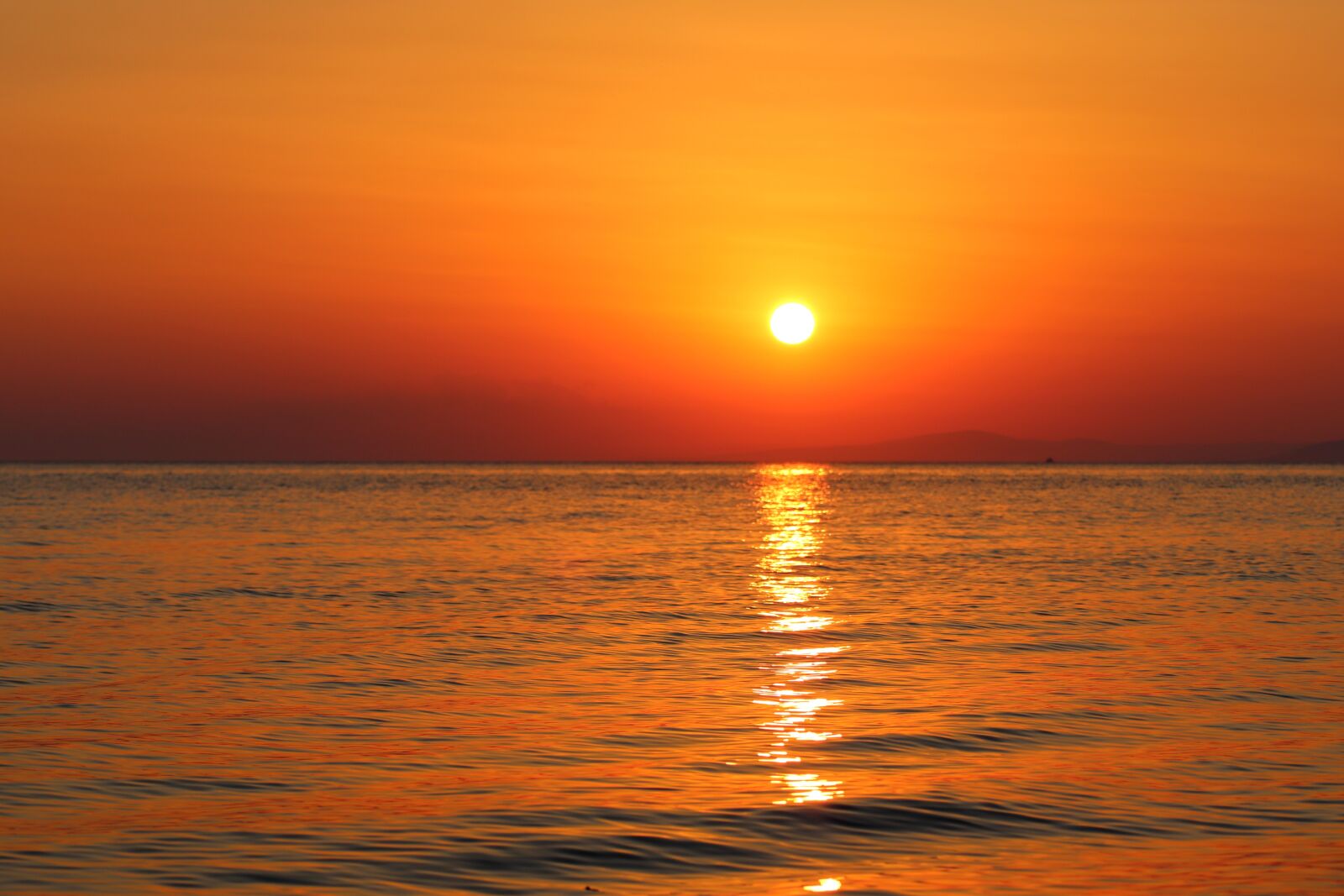 Canon EOS 200D (EOS Rebel SL2 / EOS Kiss X9) sample photo. Sunset, sea, sky photography