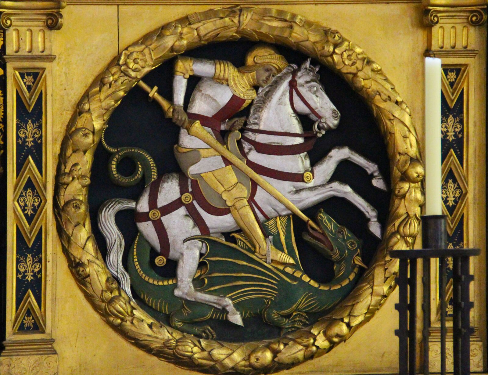 Canon EF-S 18-135mm F3.5-5.6 IS sample photo. George and the dragon photography