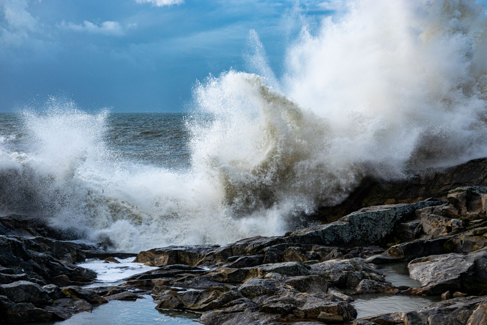 Sony Cyber-shot DSC-RX100 VI sample photo. Storm, waves, sea photography