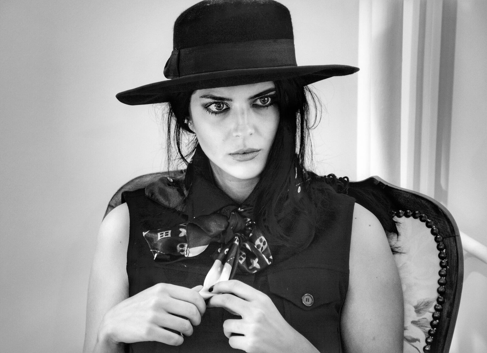 Nikon D7100 sample photo. Black, white, fashion photography