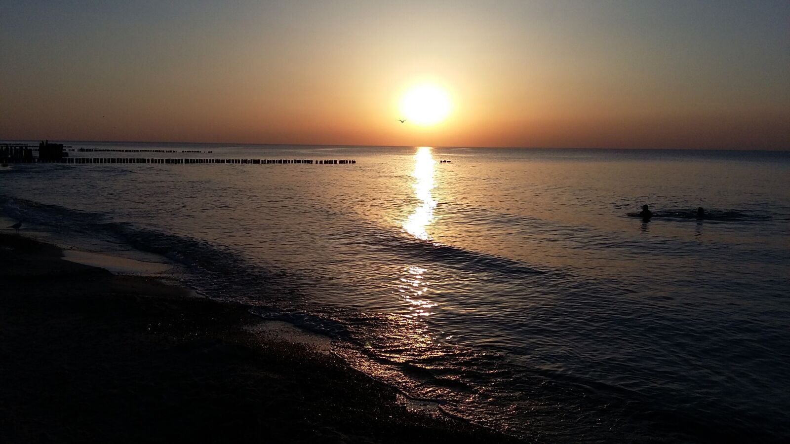 Samsung Galaxy A3 sample photo. Sea, sunset, sky photography