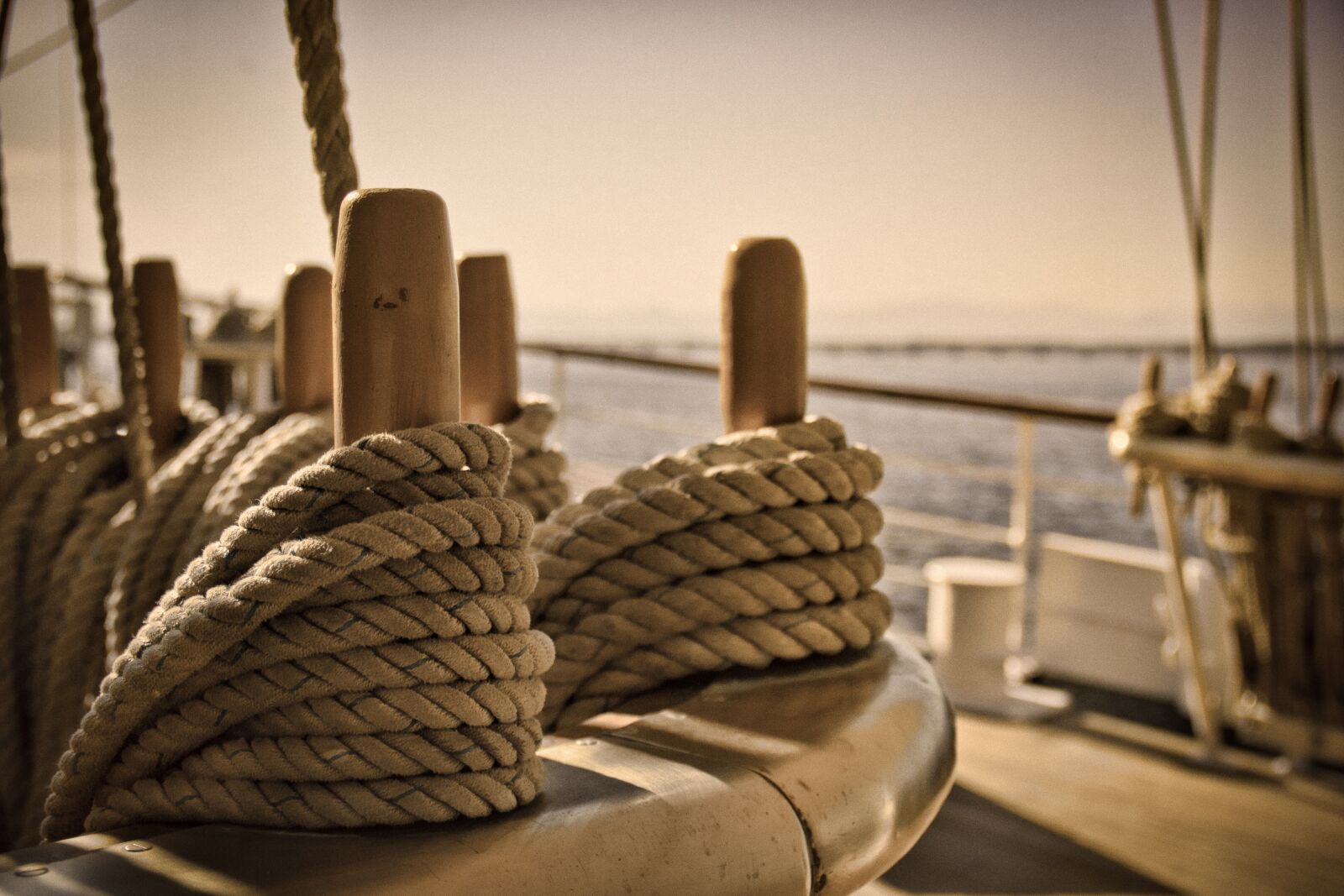 Canon EOS 60D sample photo. Knots, sea, rope photography