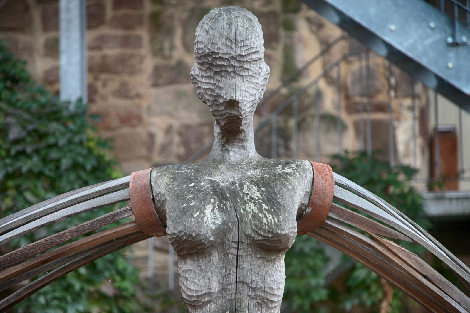 Canon EOS 5D Mark II sample photo. Statue, wood, figure photography