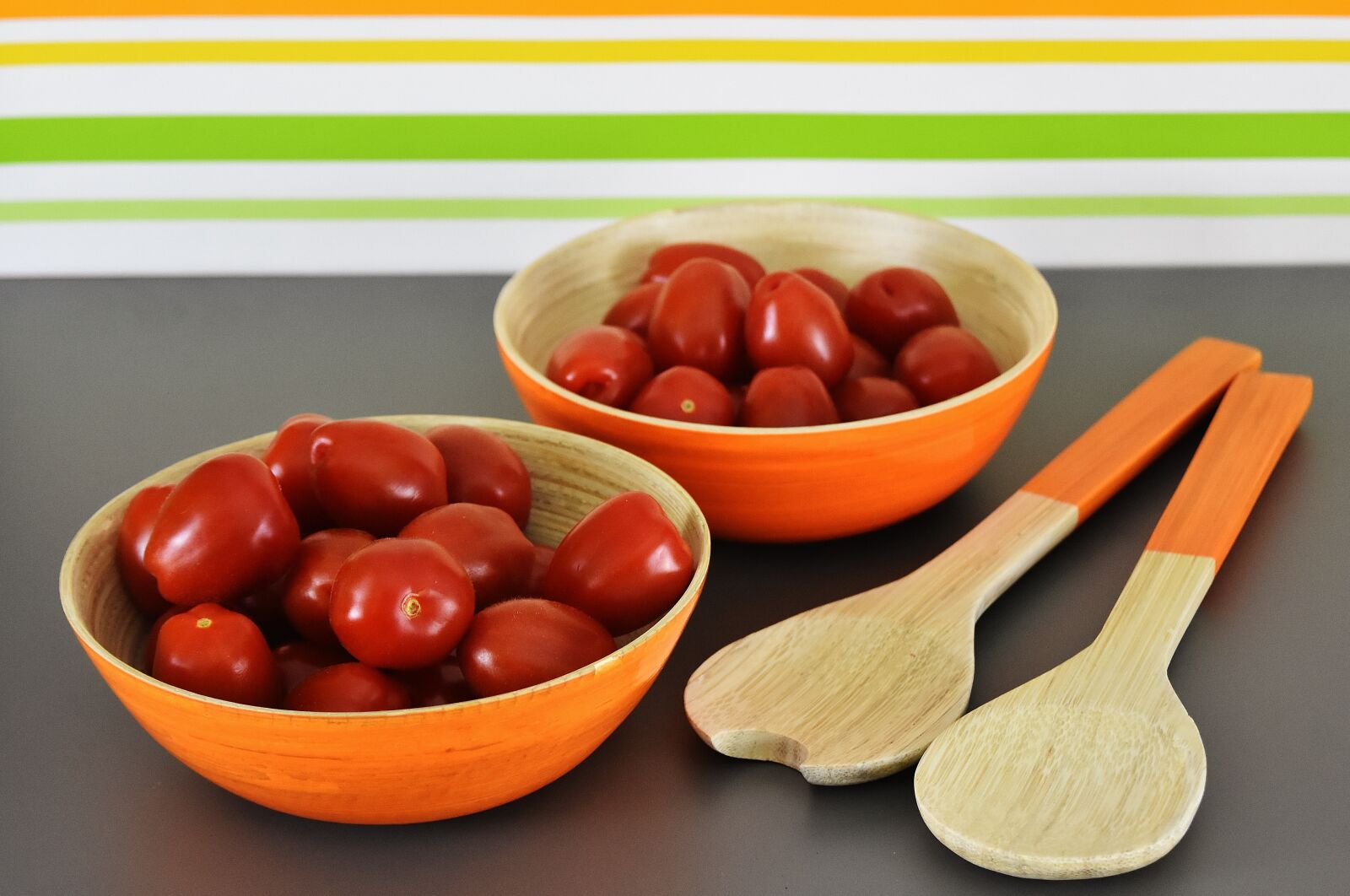 Nikon D7200 sample photo. Tomatoes, salad servers, vegetables photography