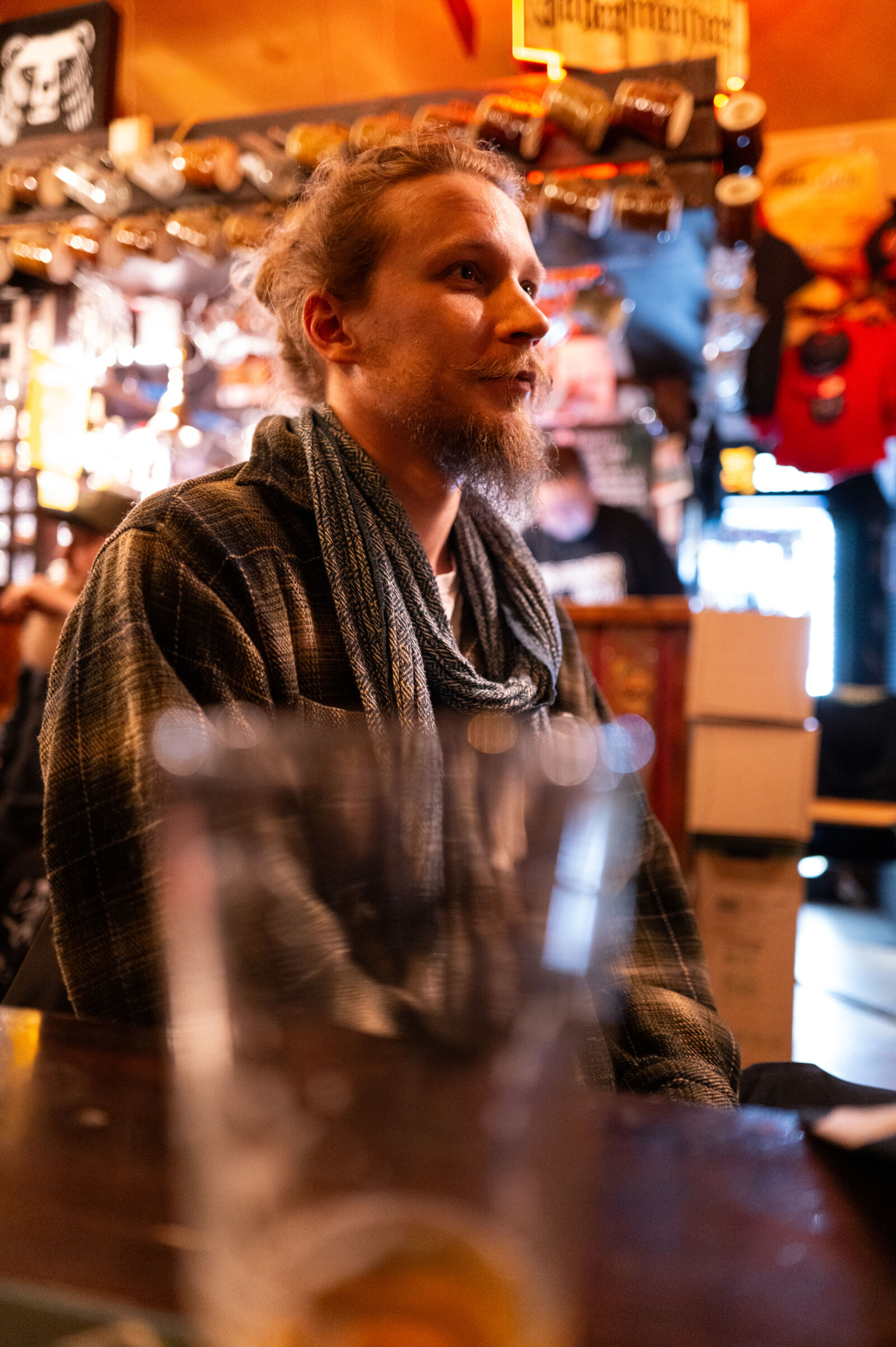 SUMMILUX 1:1.7/28 ASPH. sample photo. Bar talk photography