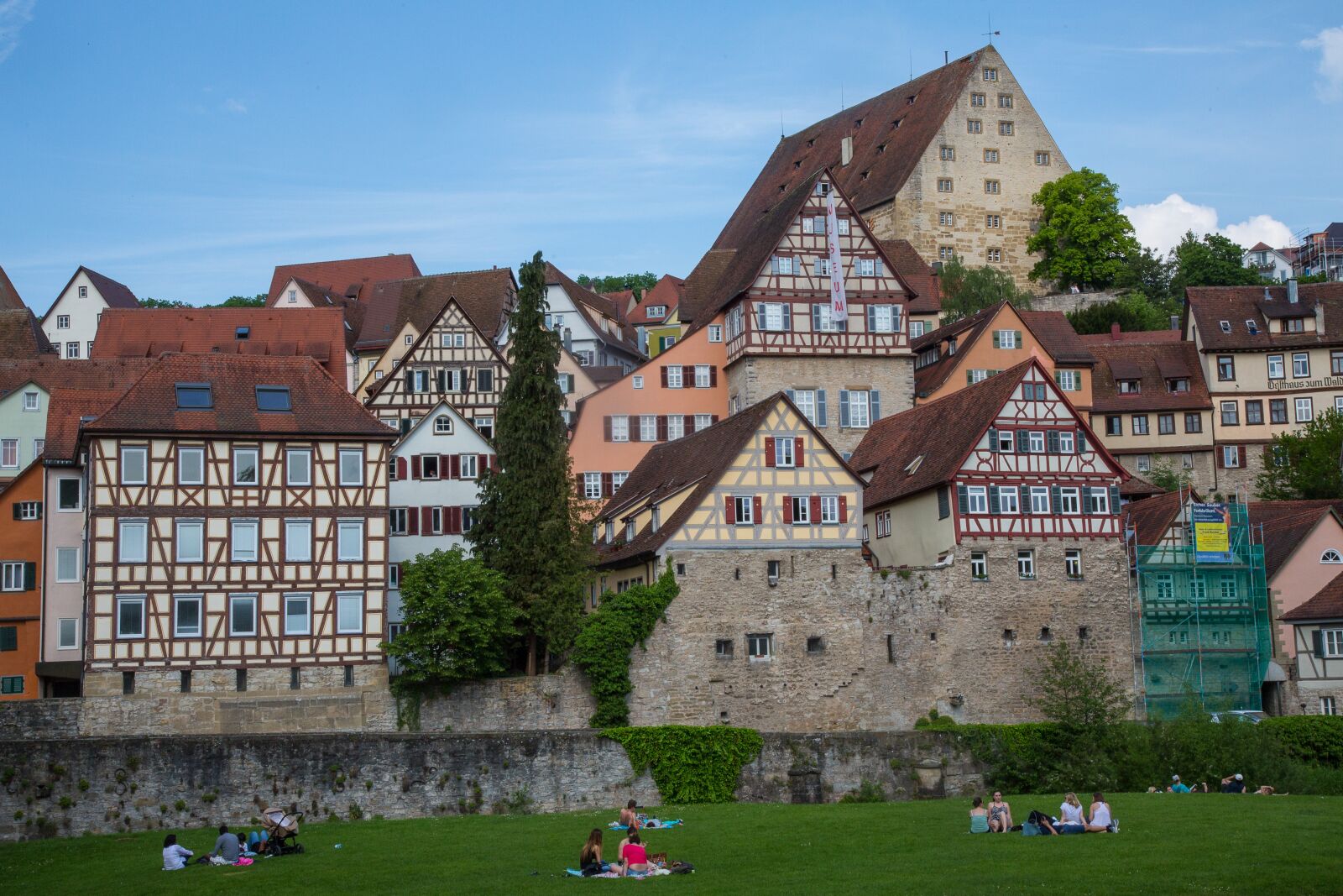 Canon EF 24-105mm F4L IS USM sample photo. Schw bisch hall, truss photography