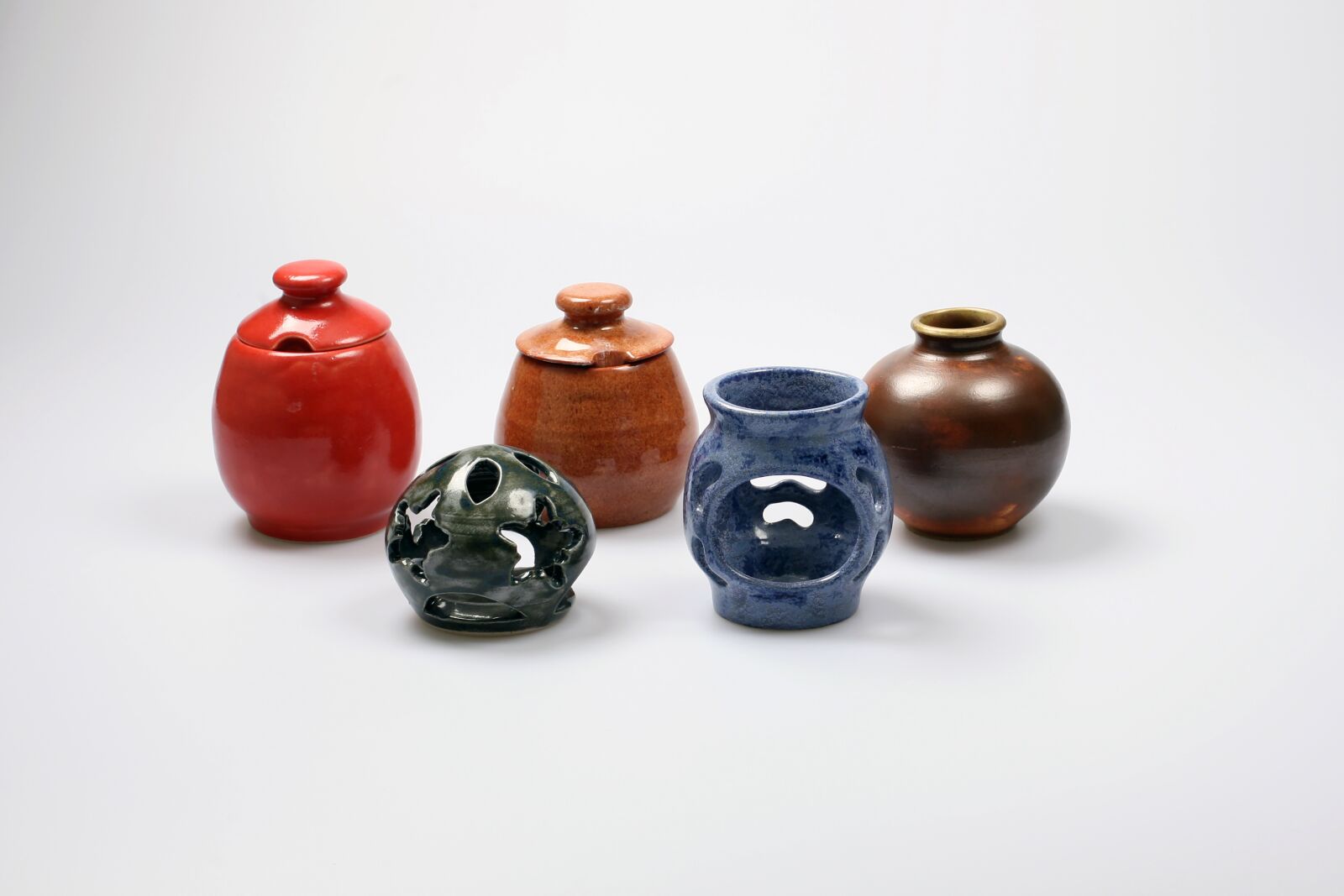 Canon EOS 5D sample photo. Pots, glazes, pottery photography