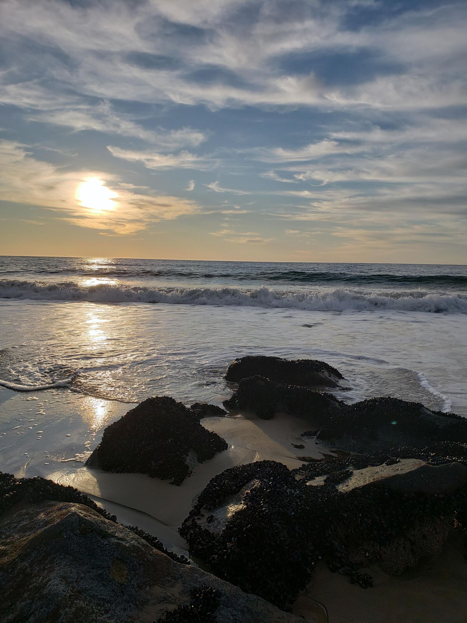 Samsung SM-G960U sample photo. Sea, rocks, shore photography