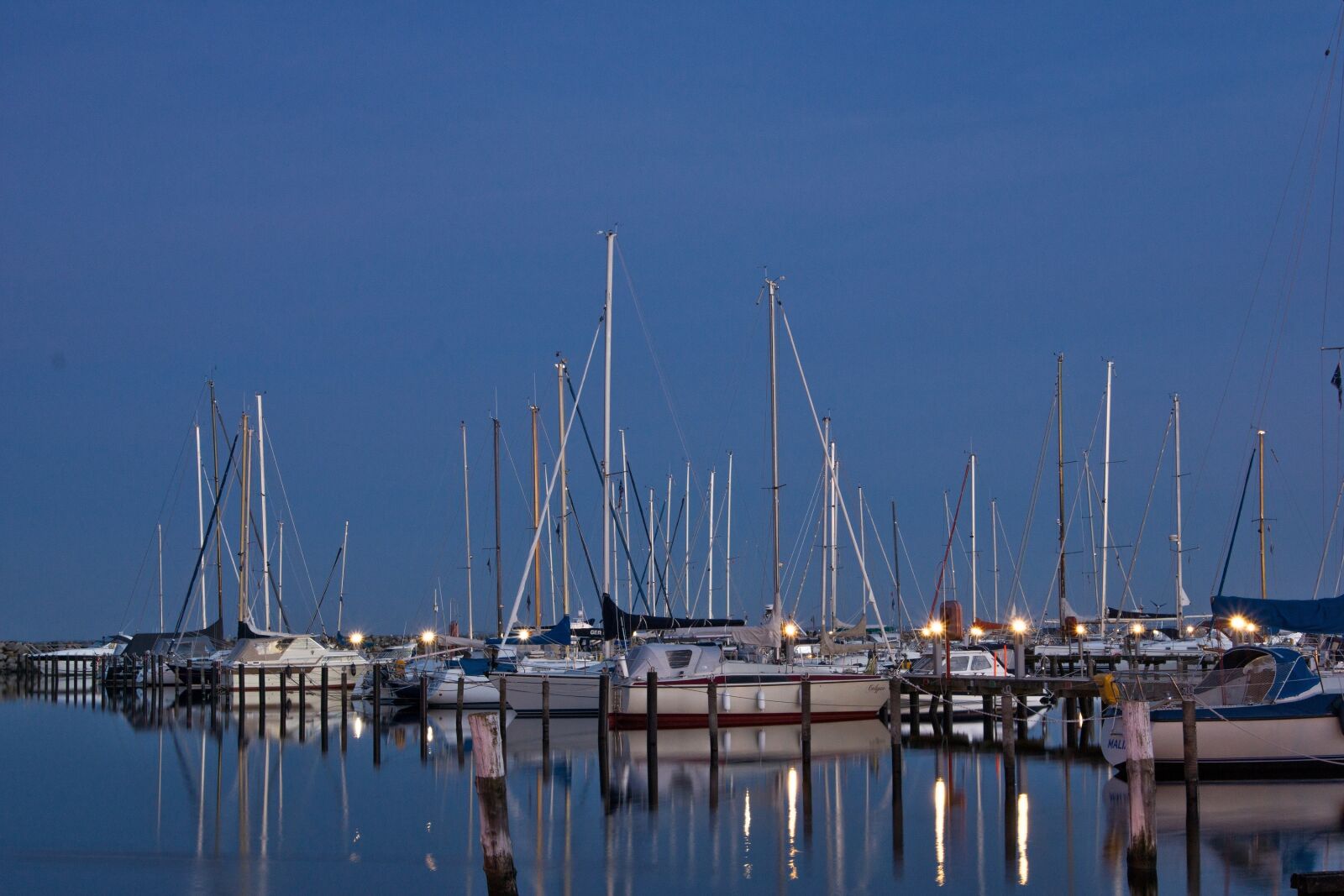 Sony SLT-A65 (SLT-A65V) sample photo. Sailboats, vessels, marina photography