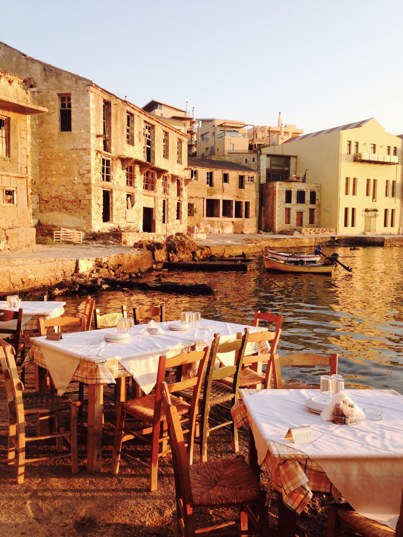 Apple iPhone 5 sample photo. Greece, restaurant, mediterranean photography