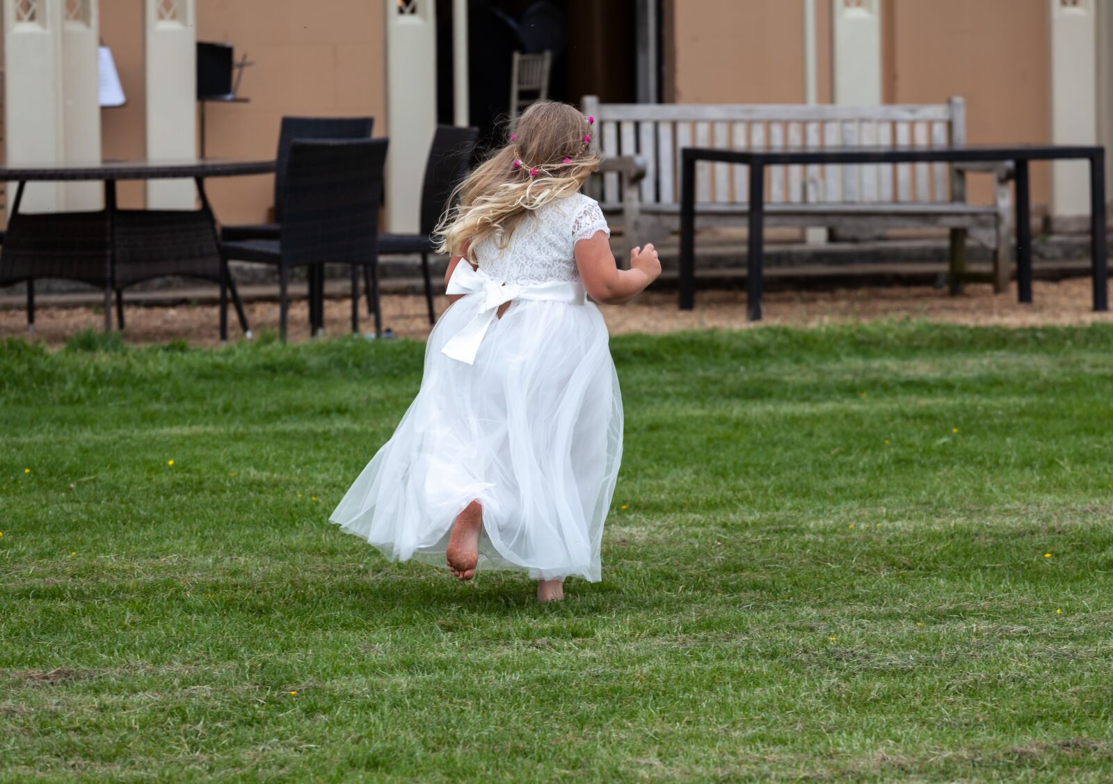 Canon EOS 5D Mark II sample photo. Child, bridesmaid, flower girl photography
