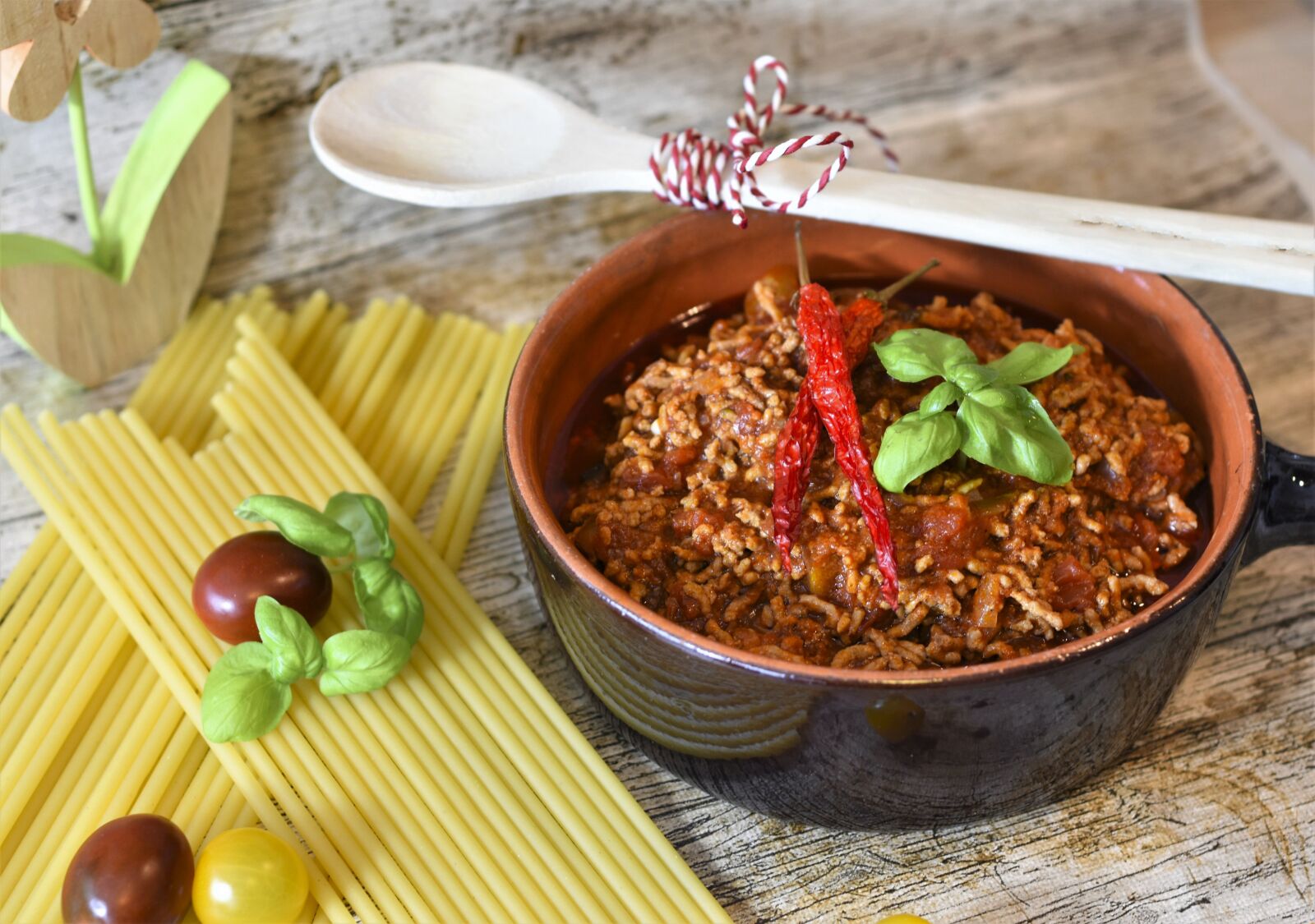 Nikon D7200 sample photo. Bolognese, meat sauce, macaroni photography