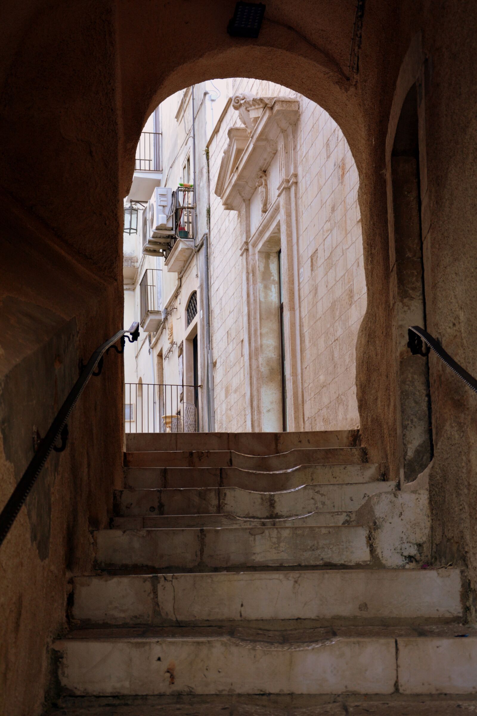 Nikon D7100 sample photo. Ascent, staircase, arc photography