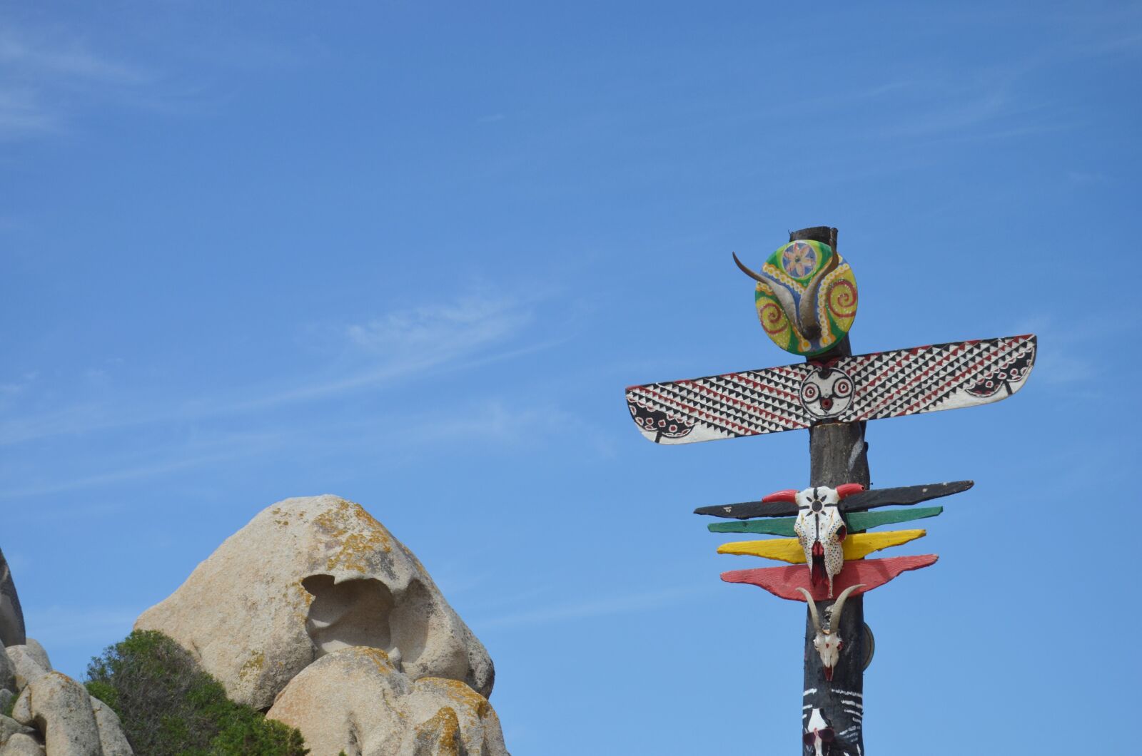 Nikon D5100 sample photo. Totem, sky, color photography