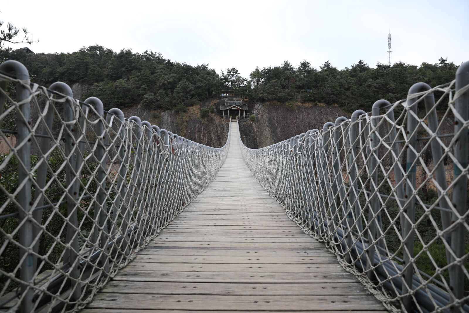 Canon EF 24-70mm F2.8L II USM sample photo. Steel bridges, plank bridge photography