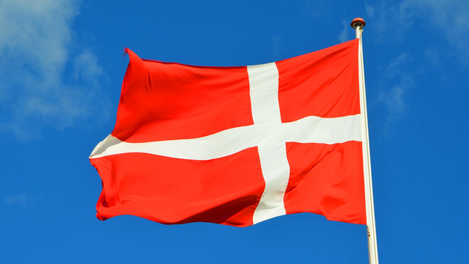 Nikon D5100 sample photo. Denmark, flag, sky photography