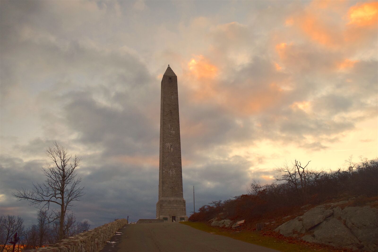 Nikon D3300 sample photo. Monument, sunset, light photography