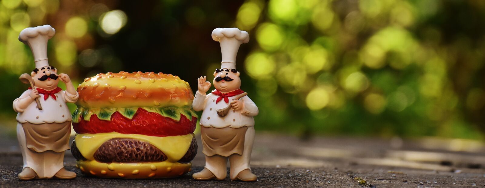 Nikon D7200 sample photo. Chefs, figures, cheeseburger photography