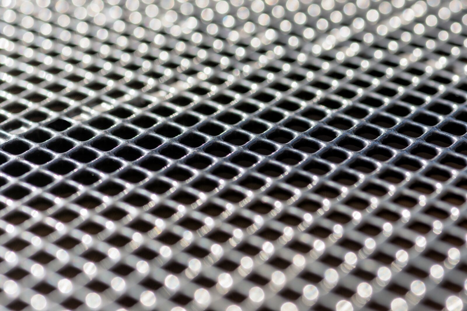 Nikon D7200 sample photo. Grid, abstract, metal photography